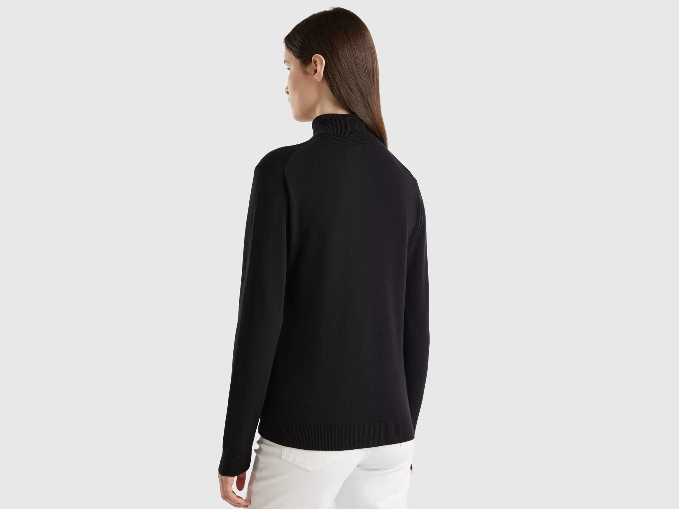 United Colors of Benetton turtleneck sweater in pure Merino wool