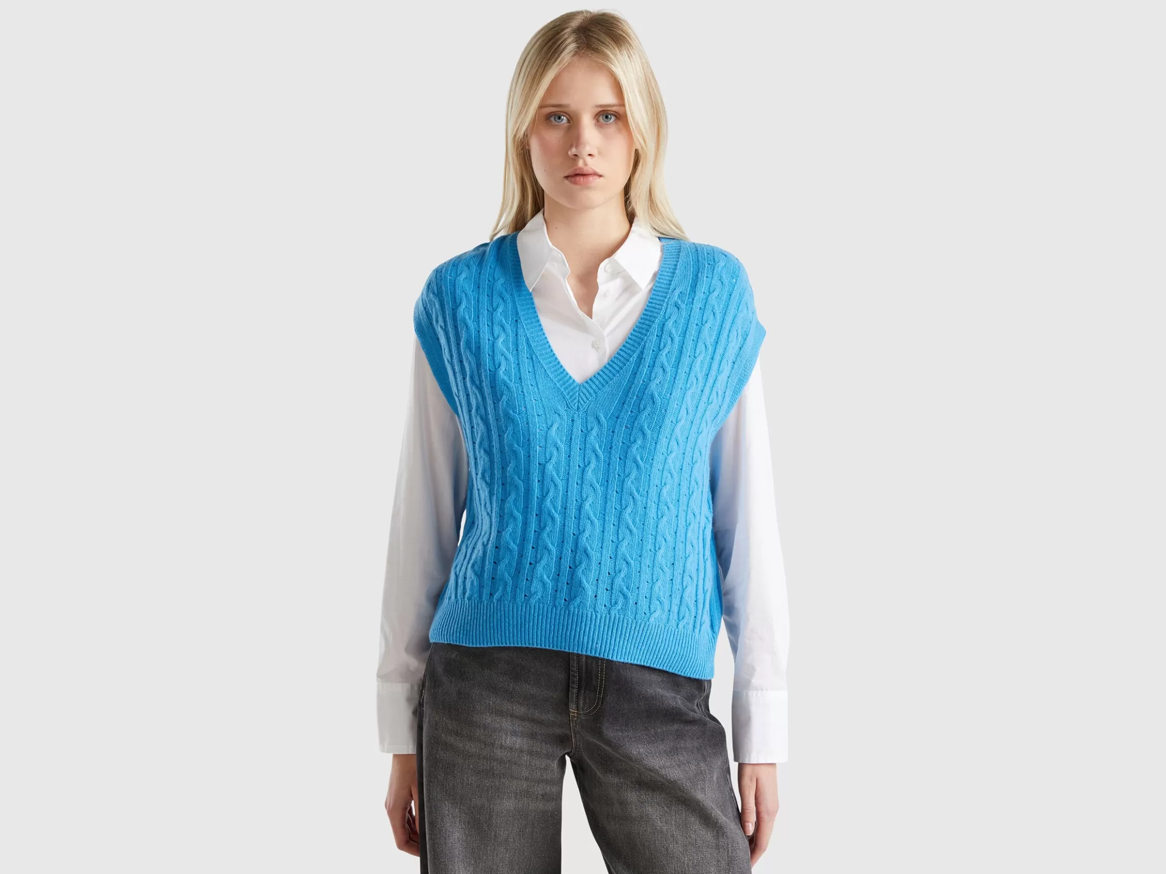 United Colors of Benetton Boxy fit vest with cable knit and perforations