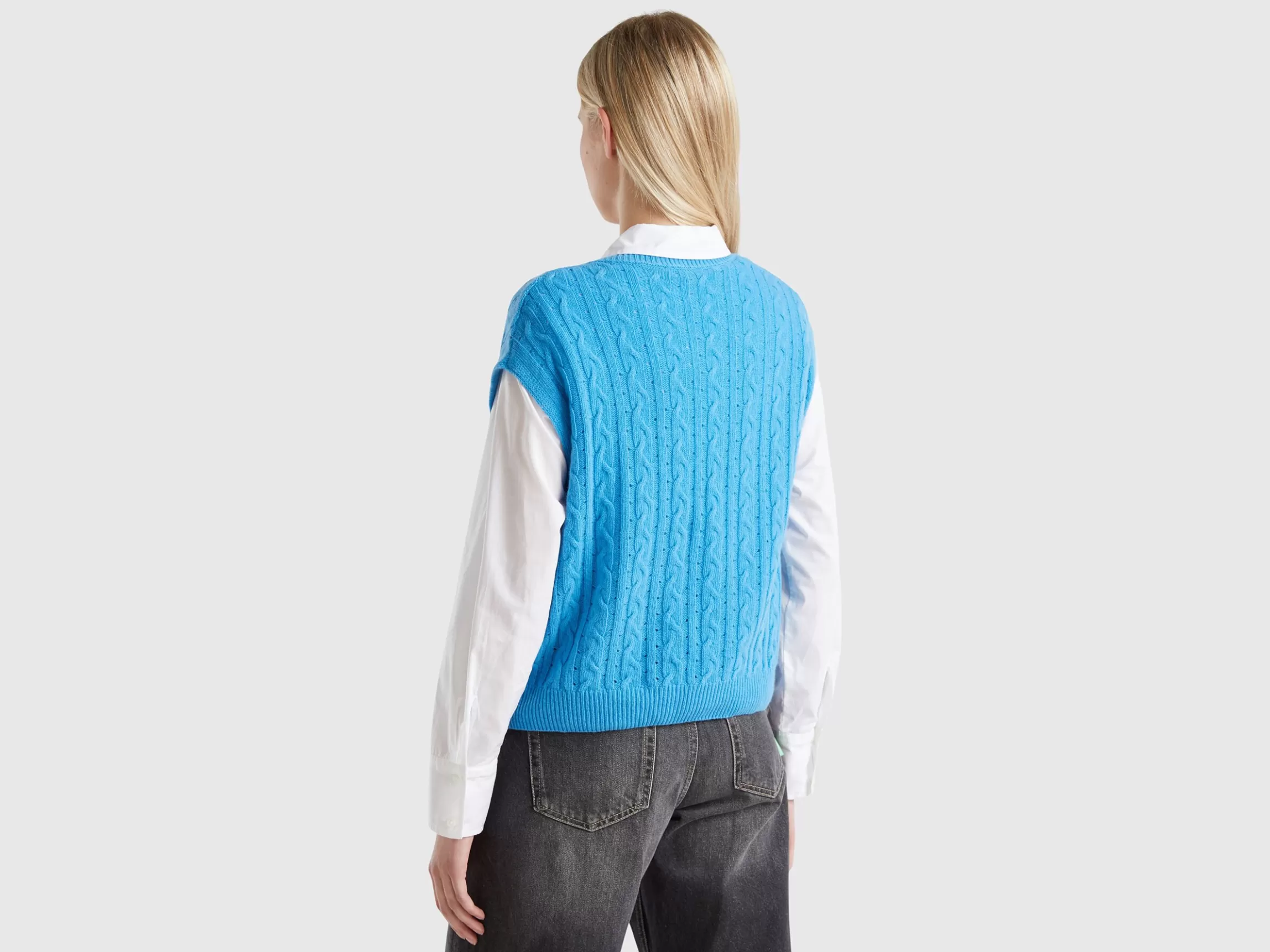 United Colors of Benetton Boxy fit vest with cable knit and perforations