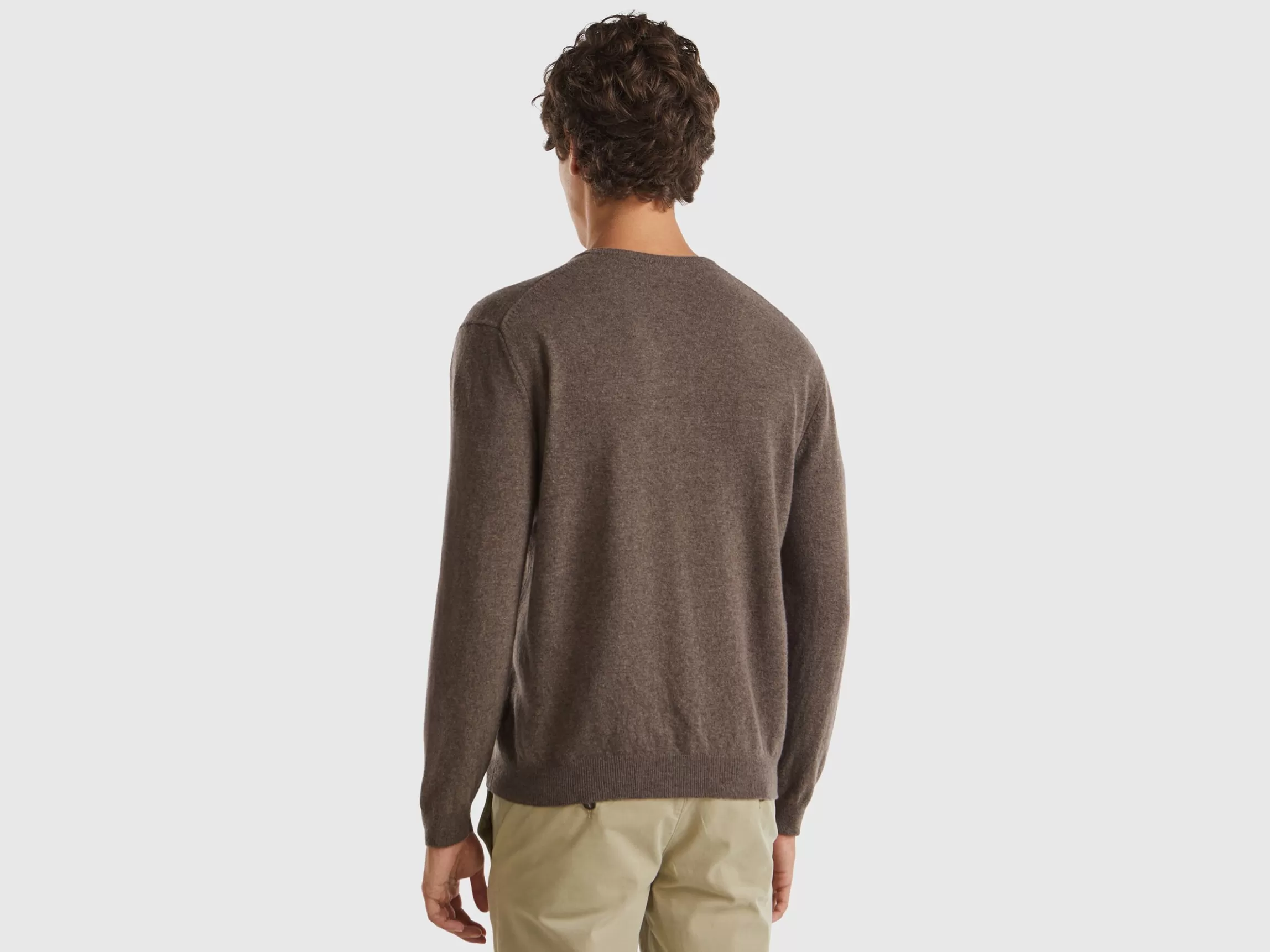 United Colors of Benetton Brown V-neck sweater in pure Merino wool