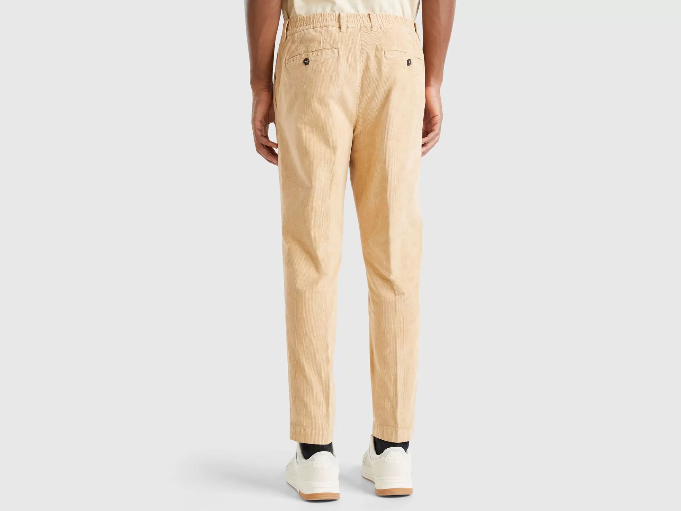 United Colors of Benetton Carrot fit chinos in corduroy