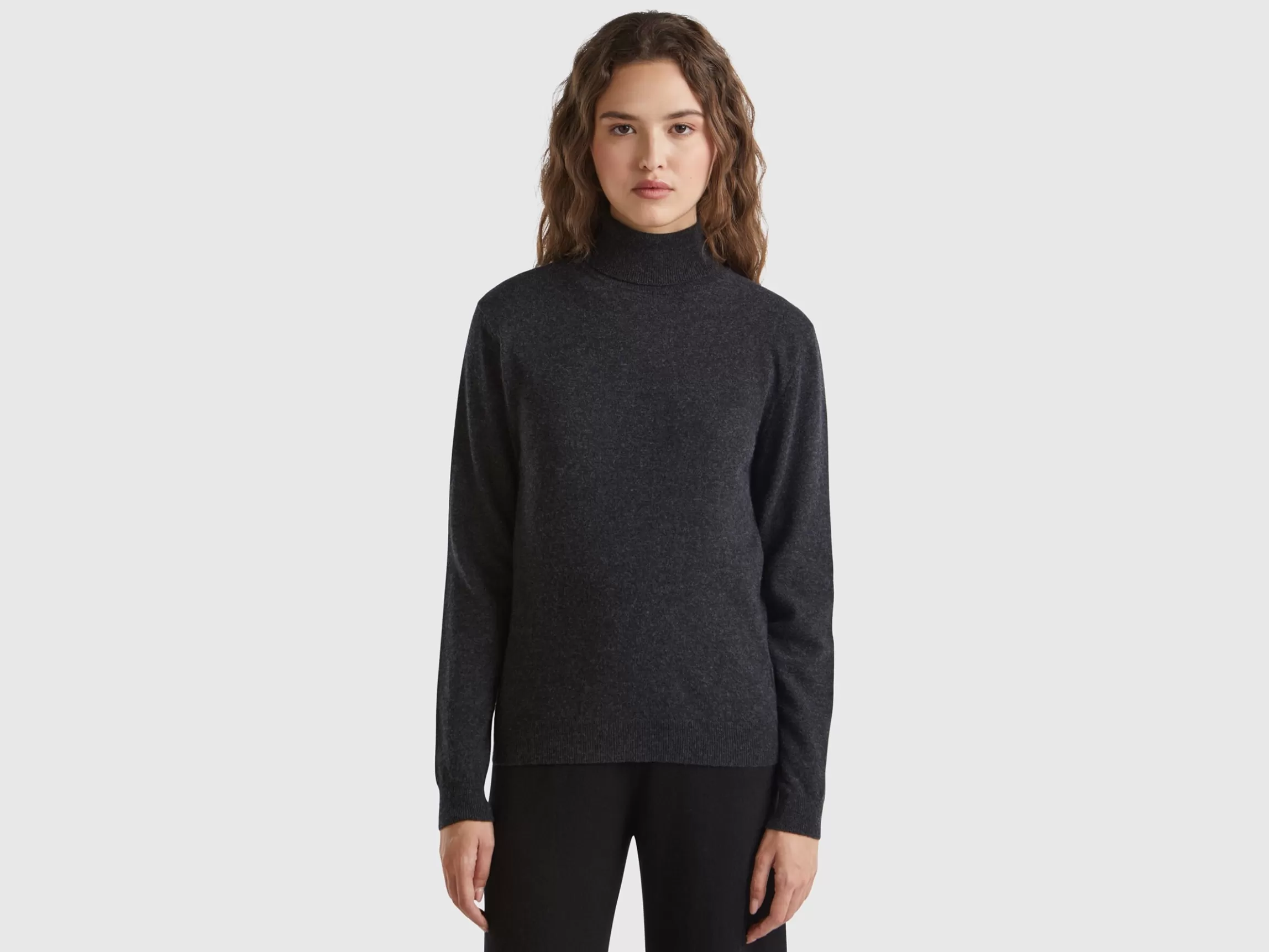 United Colors of Benetton Charcoal gray turtleneck sweater in pure Merino wool