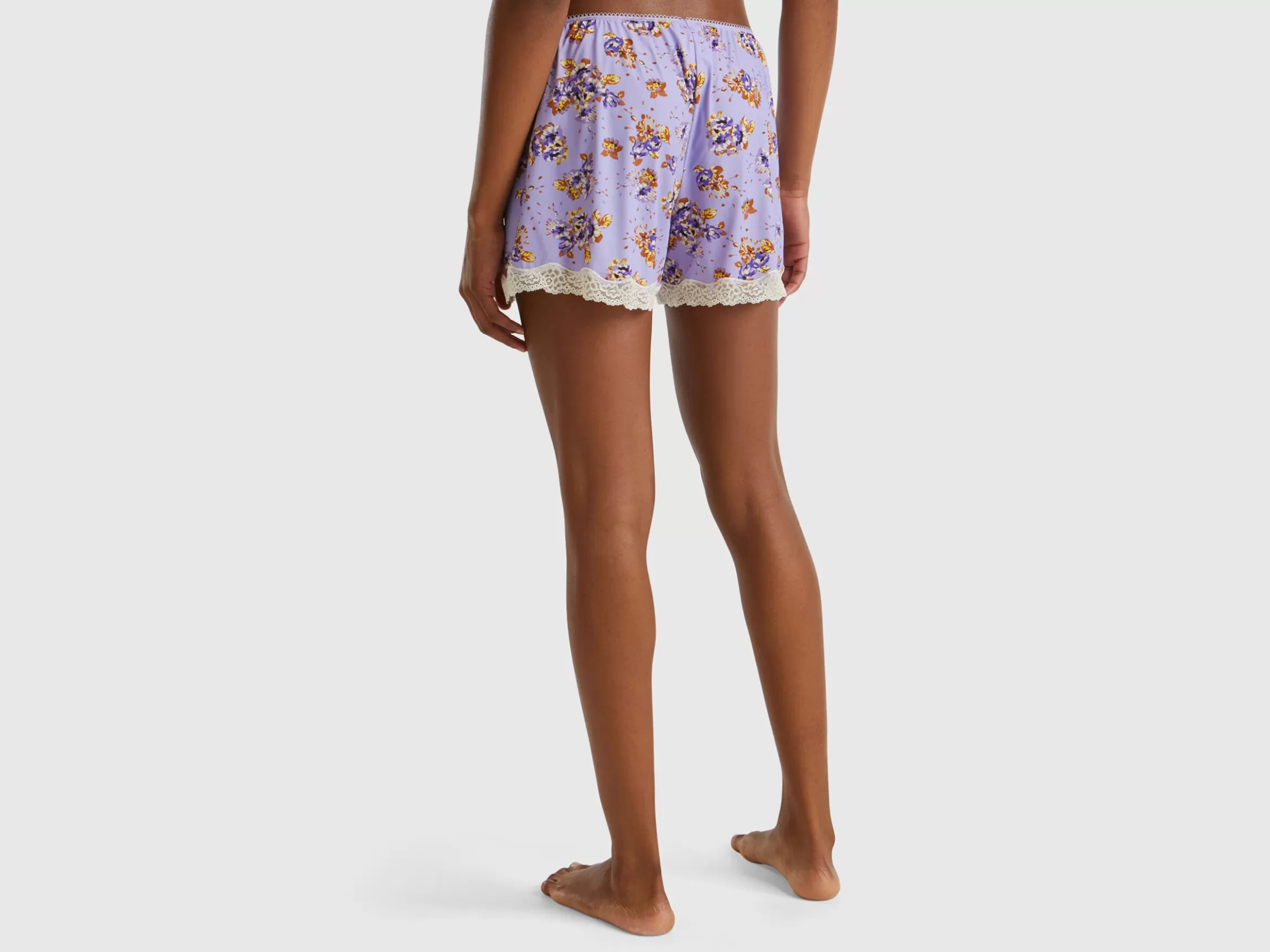 United Colors of Benetton Charmeuse shorts with floral print