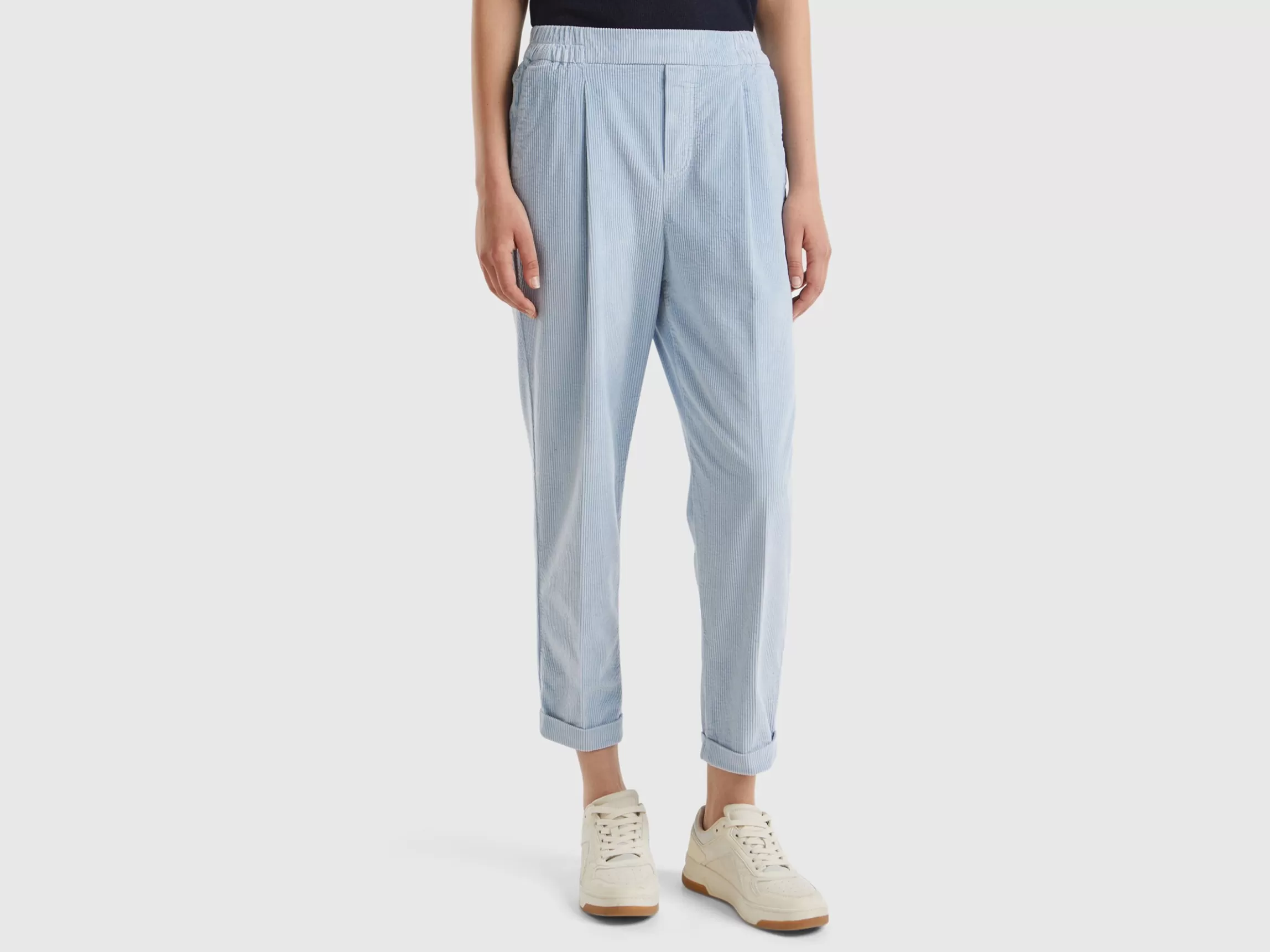 United Colors of Benetton Chinos in velvet with stretch waist