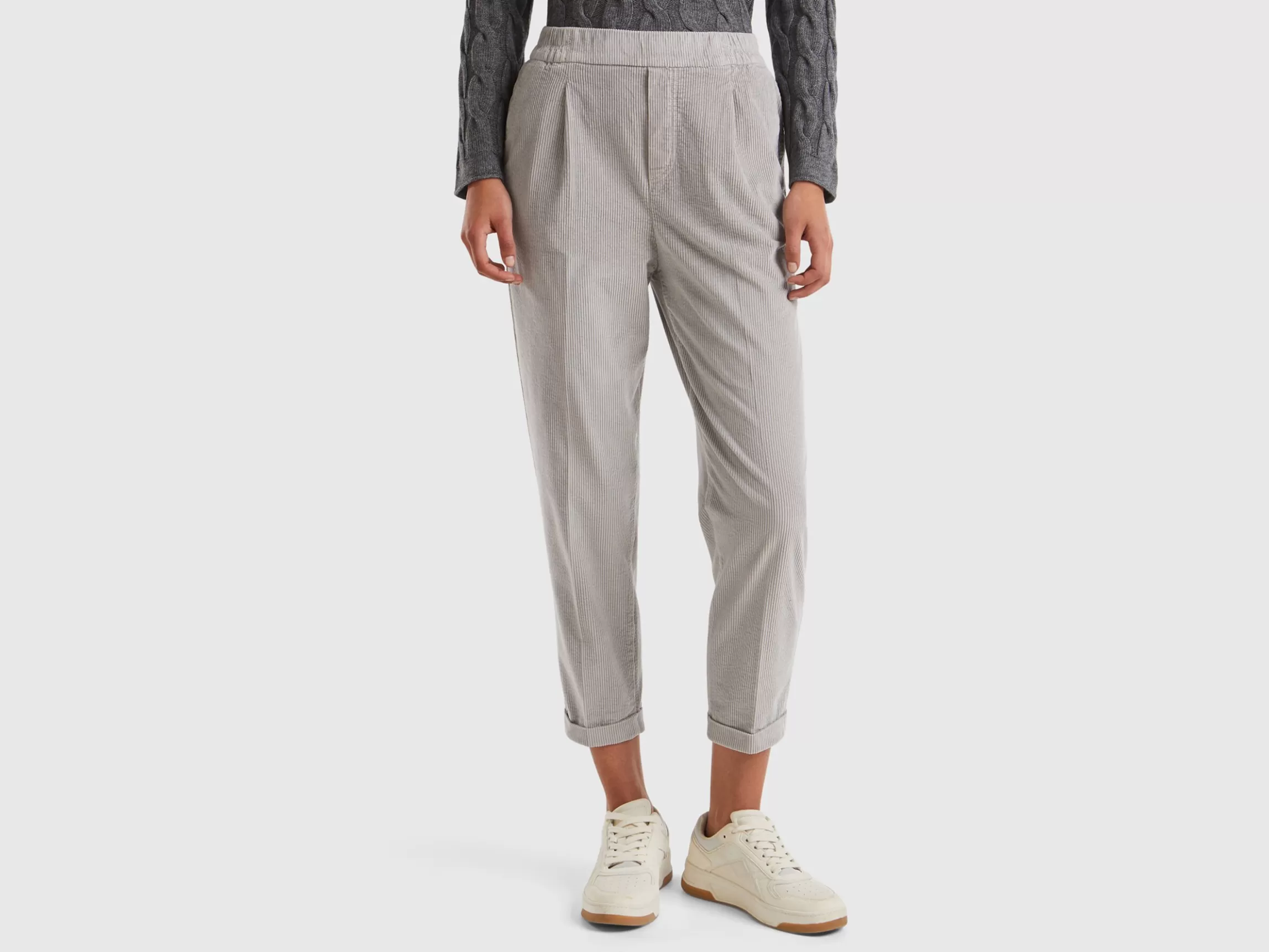 United Colors of Benetton Chinos in velvet with stretch waist