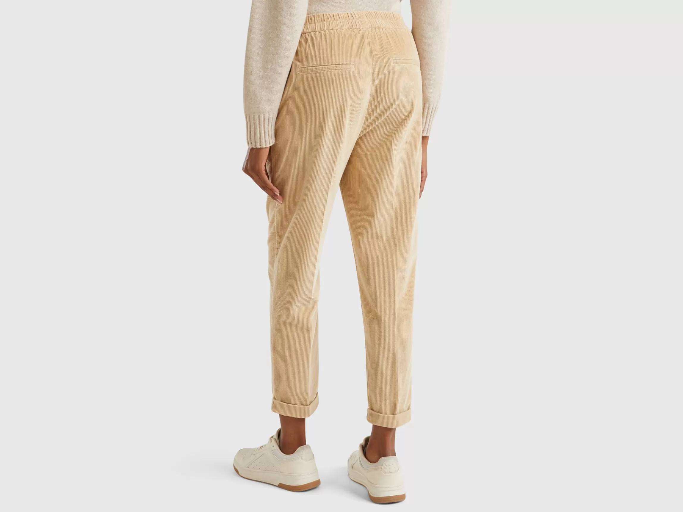 United Colors of Benetton Chinos in velvet with stretch waist