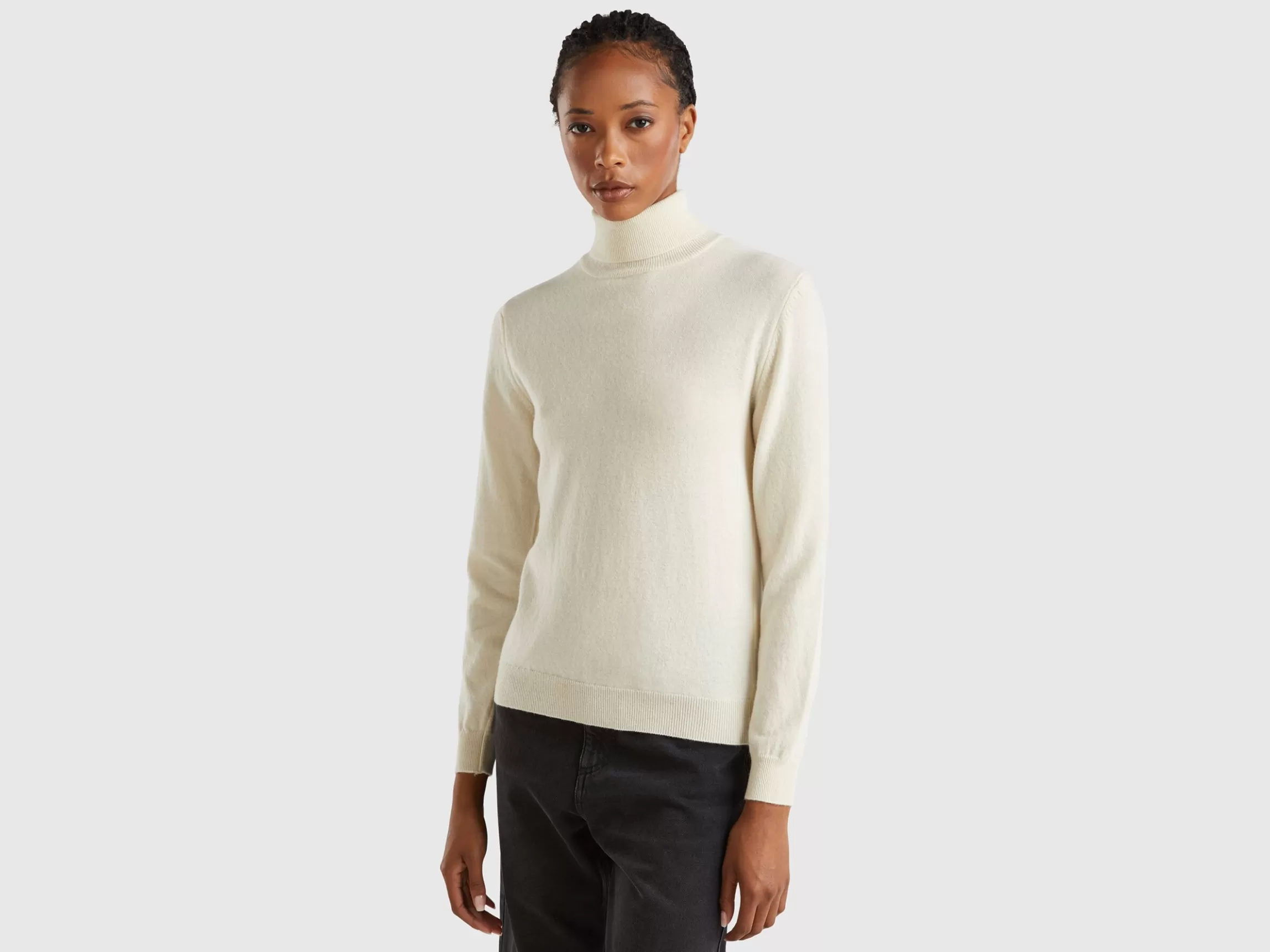 United Colors of Benetton Cream turtleneck sweater in pure Merino wool