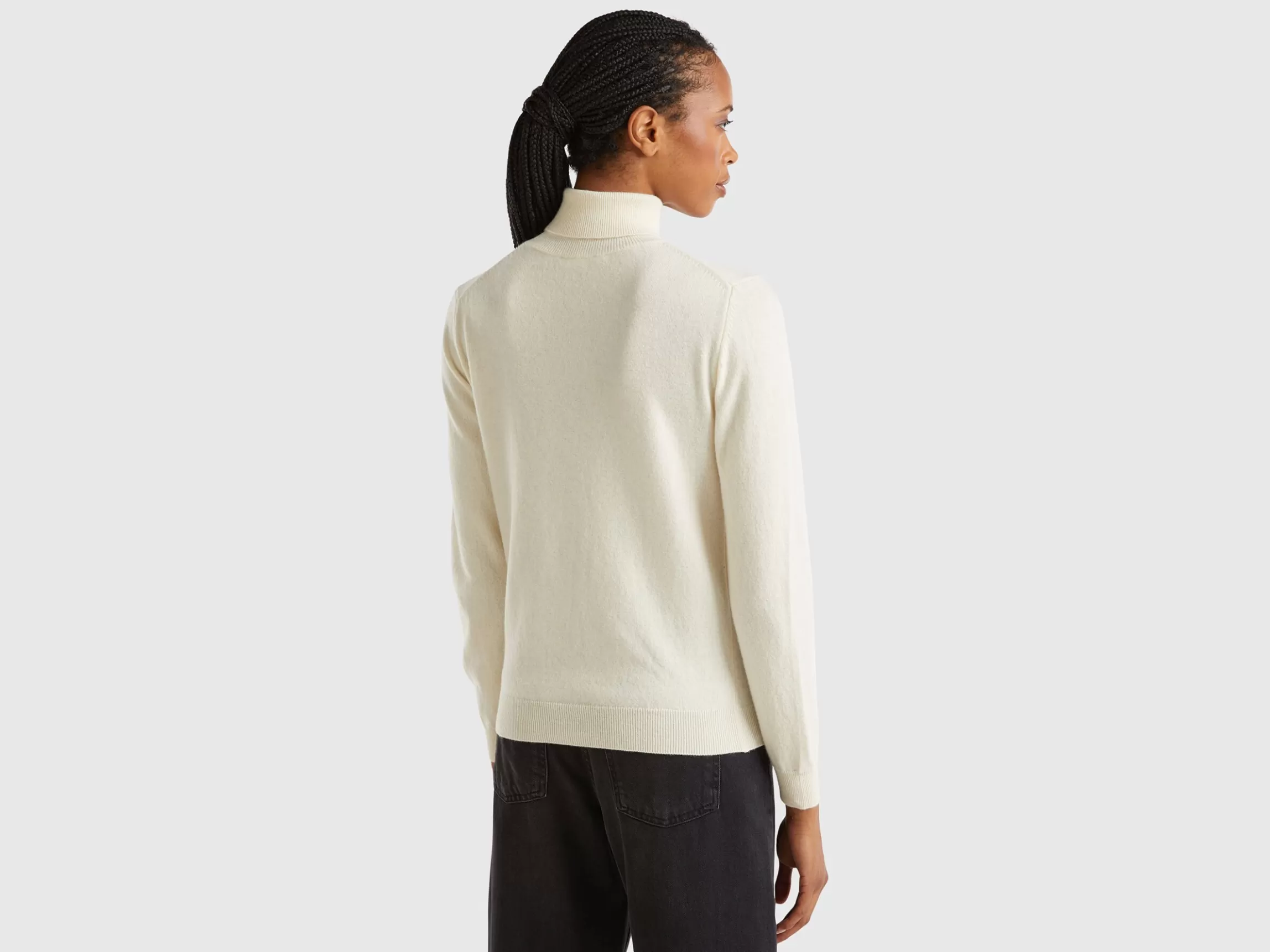 United Colors of Benetton Cream turtleneck sweater in pure Merino wool