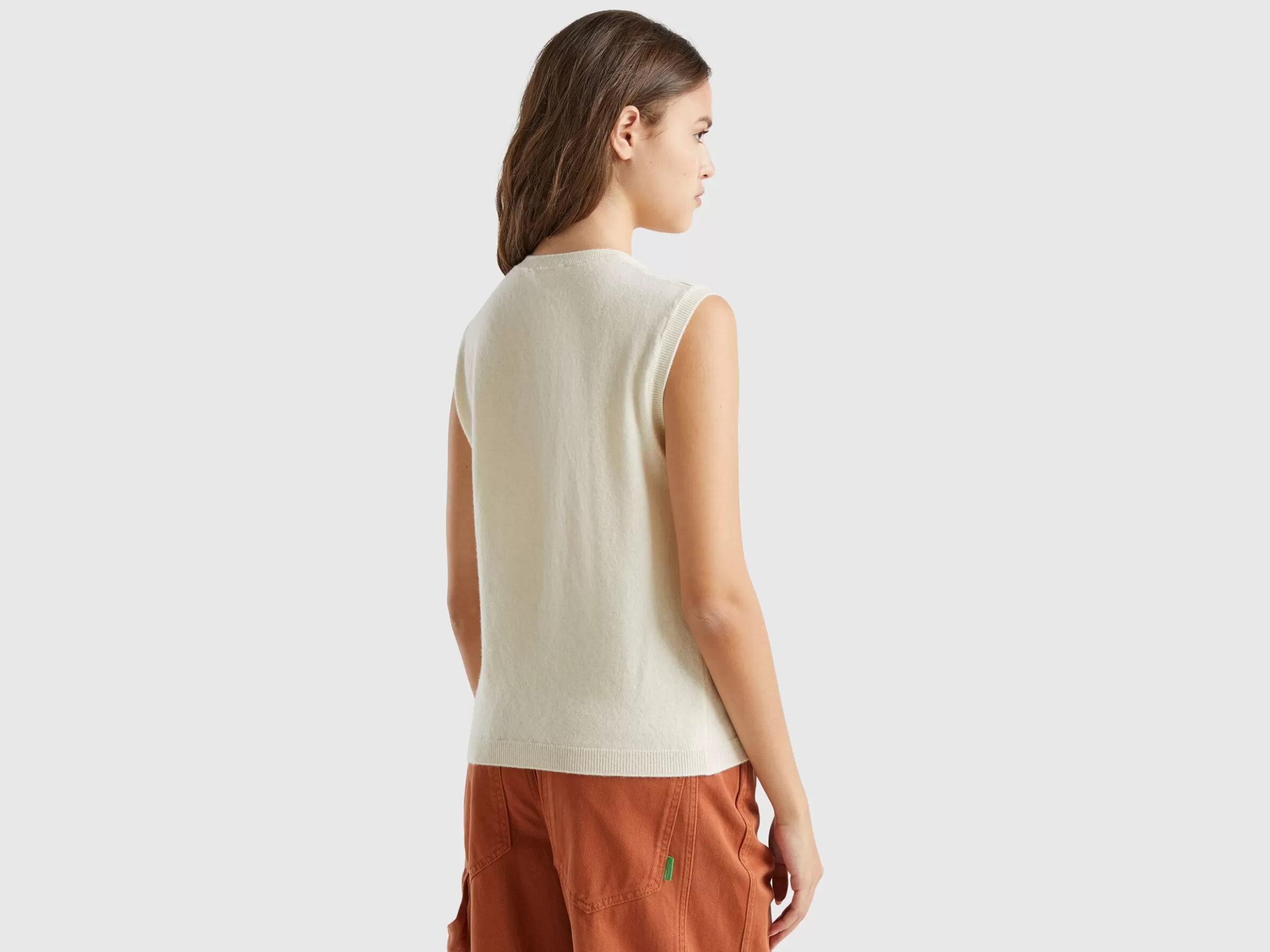 United Colors of Benetton Cream vest in pure Merino wool