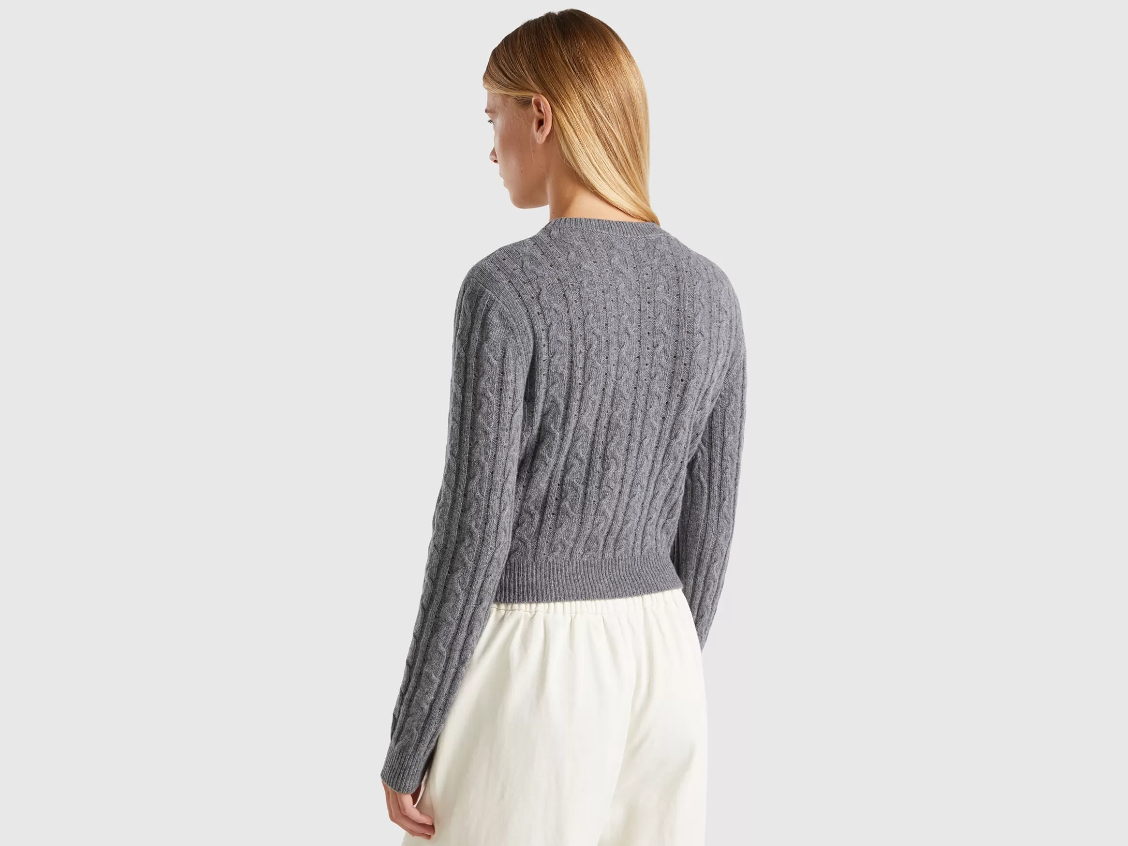 United Colors of Benetton Cropped sweater with cable knit and perforations