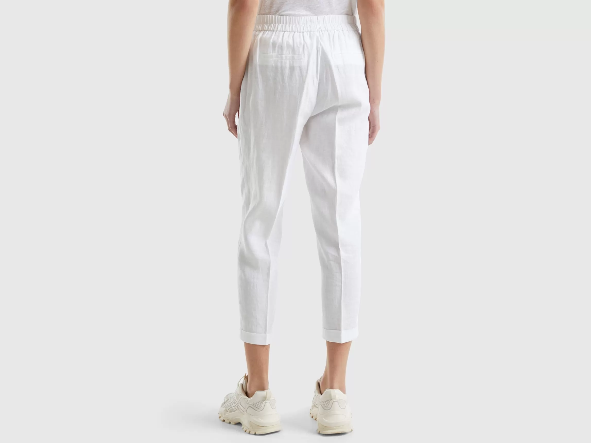 United Colors of Benetton Cropped trousers in 100% linen