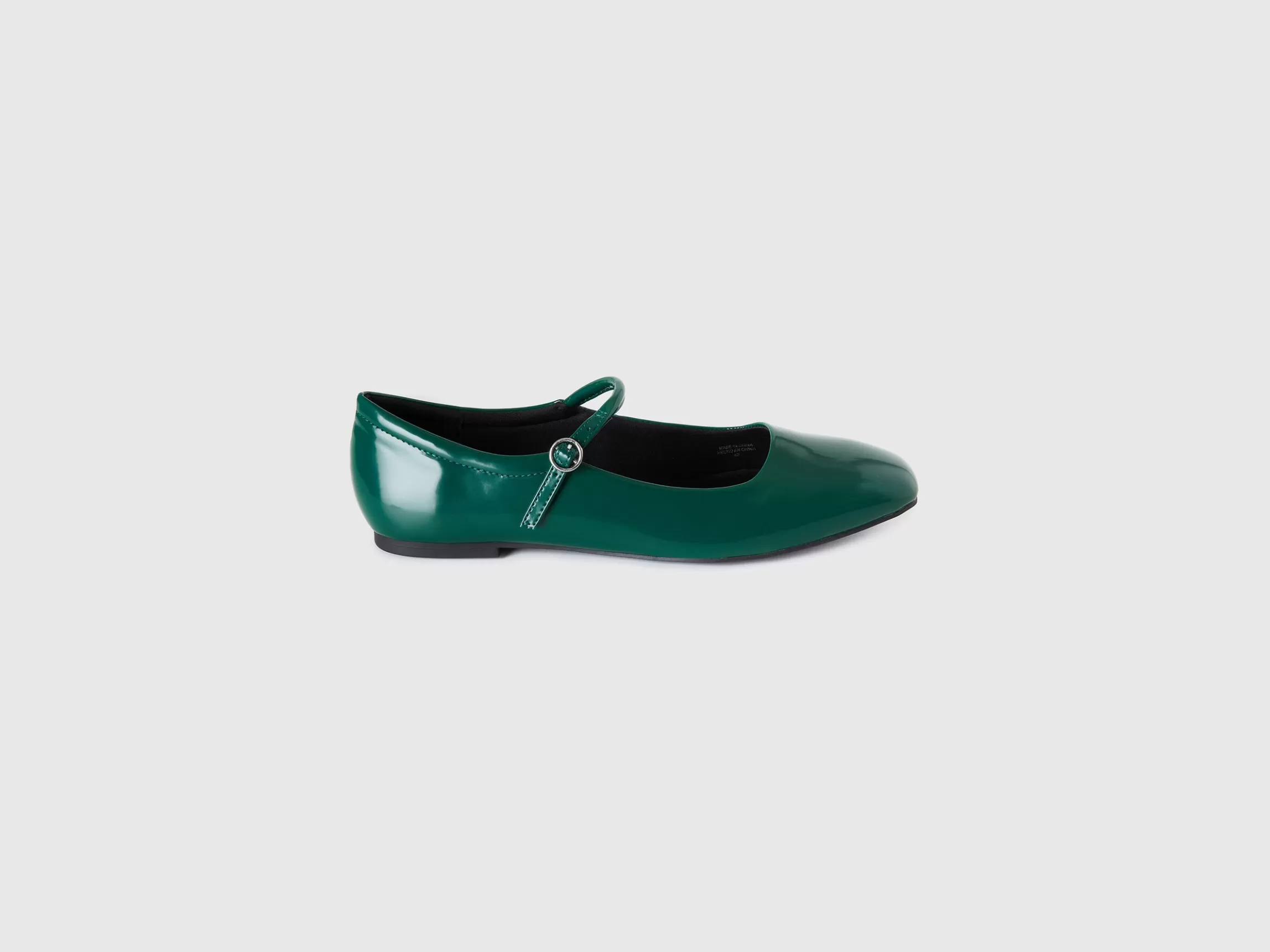 United Colors of Benetton Flats with buckle