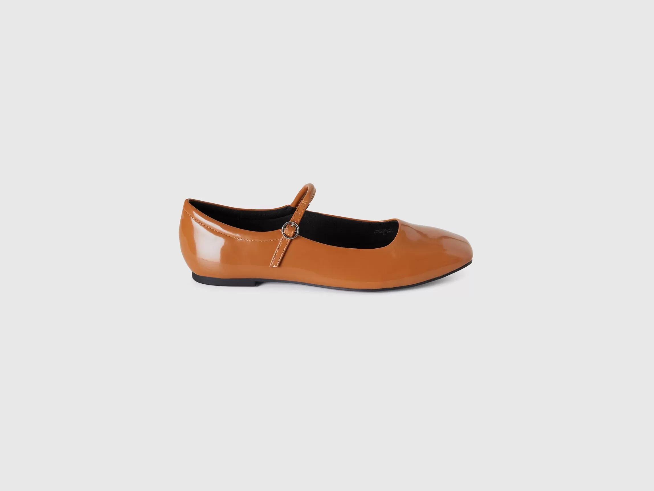 United Colors of Benetton Flats with buckle