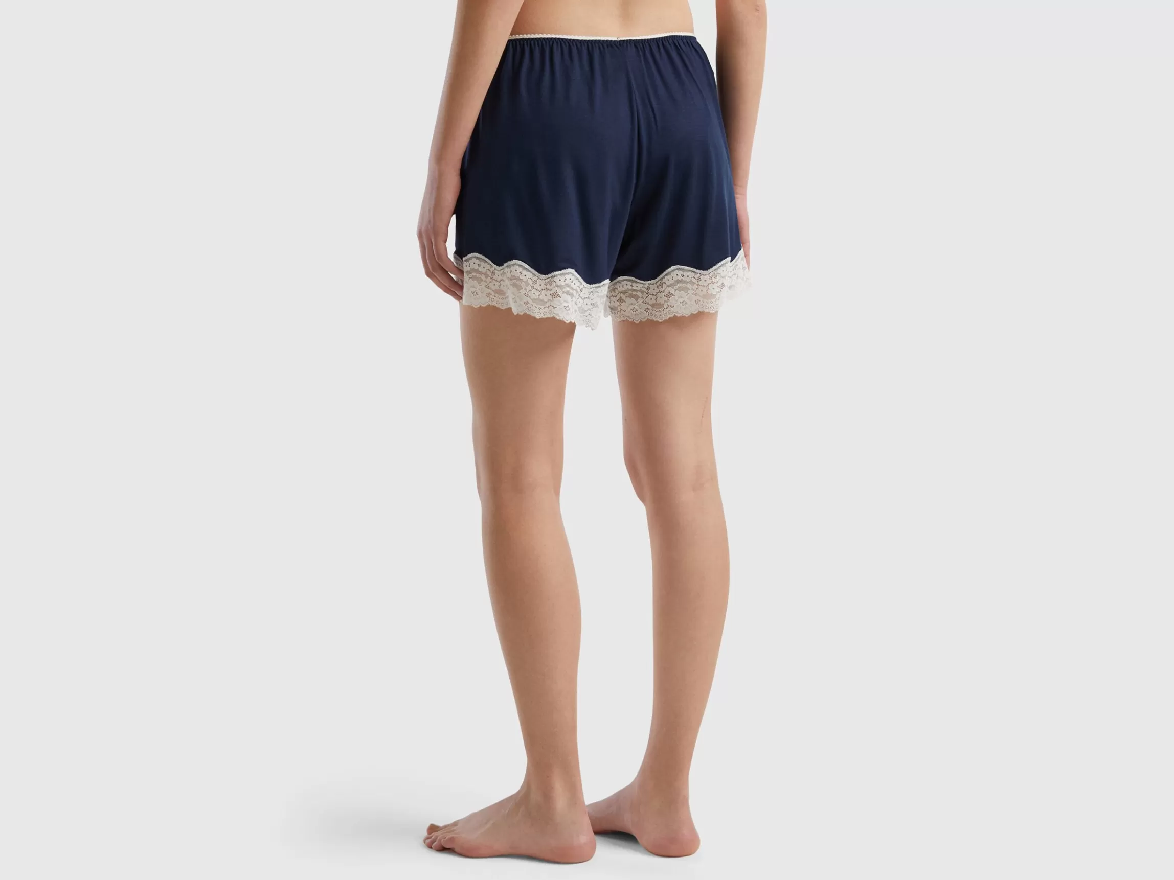 United Colors of Benetton Flowy shorts with lace