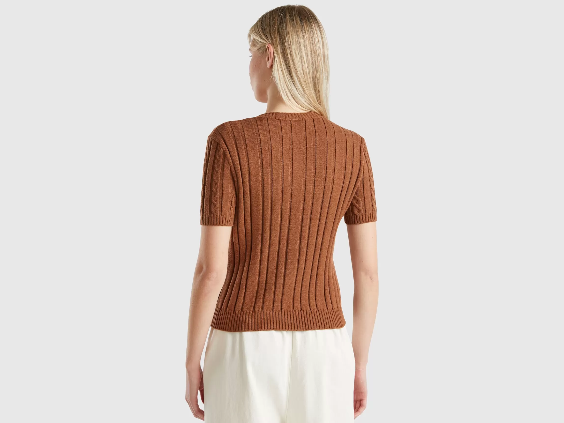 United Colors of Benetton Flowy sweater with short sleeves