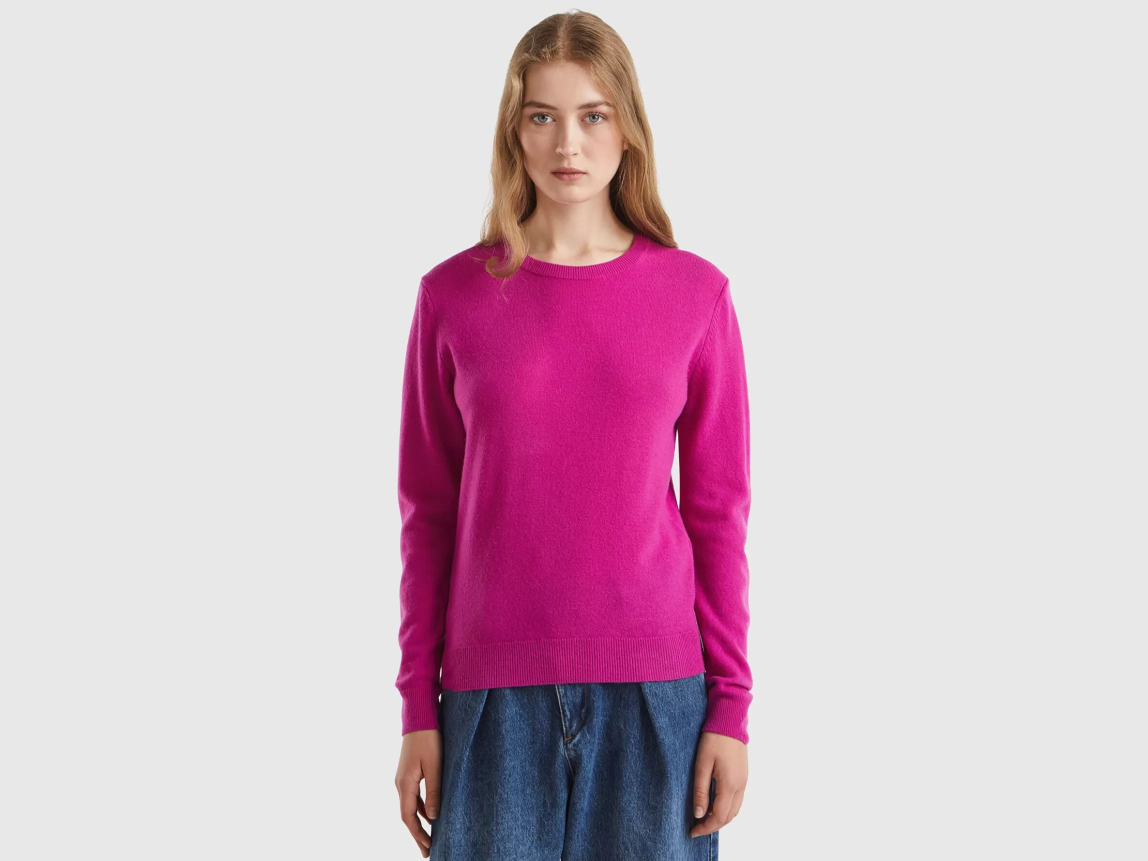 United Colors of Benetton Fuchsia crew neck sweater in pure Merino wool