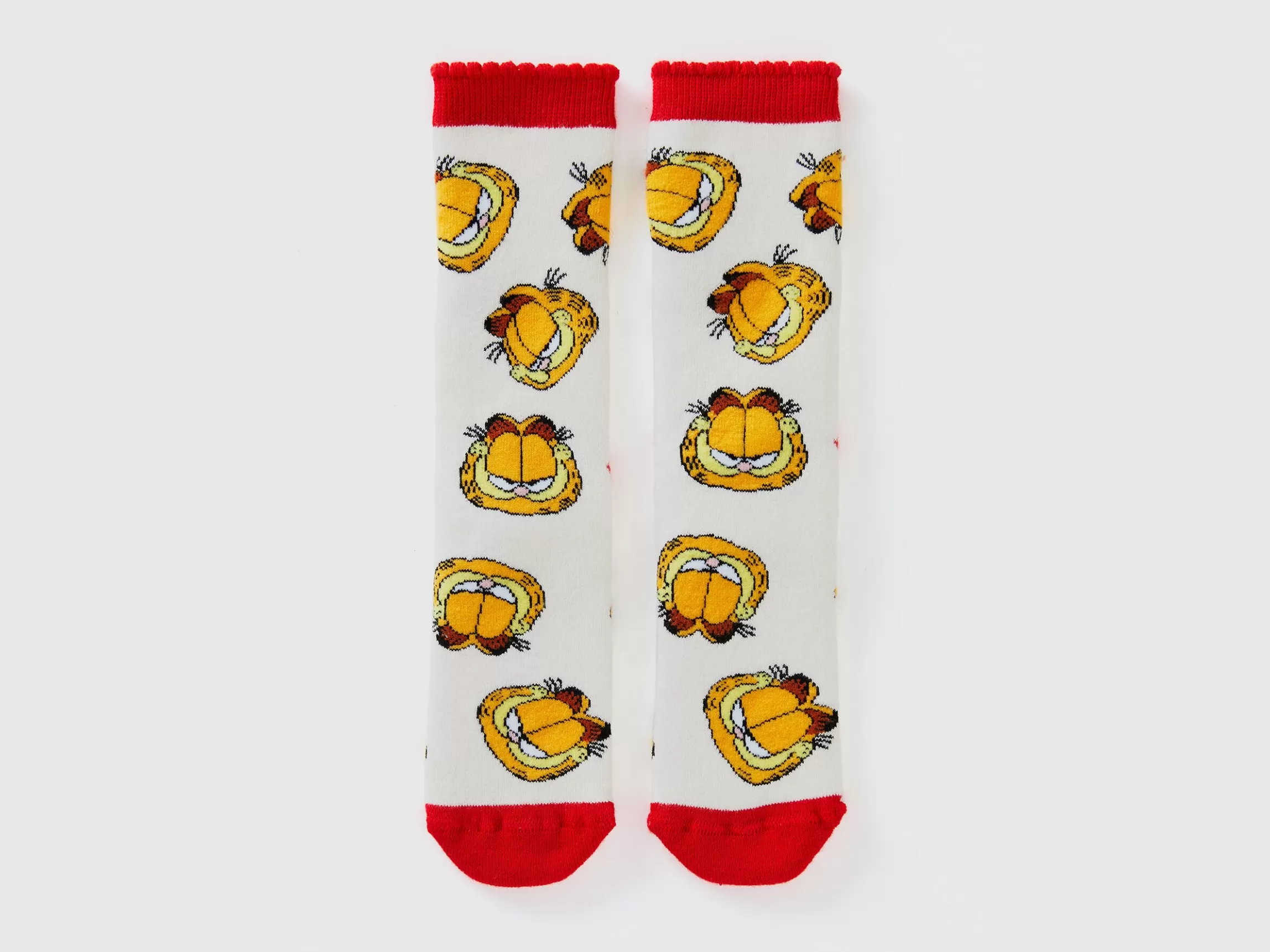 United Colors of Benetton Garfield ©2024 by Paws, Inc. non-slip socks