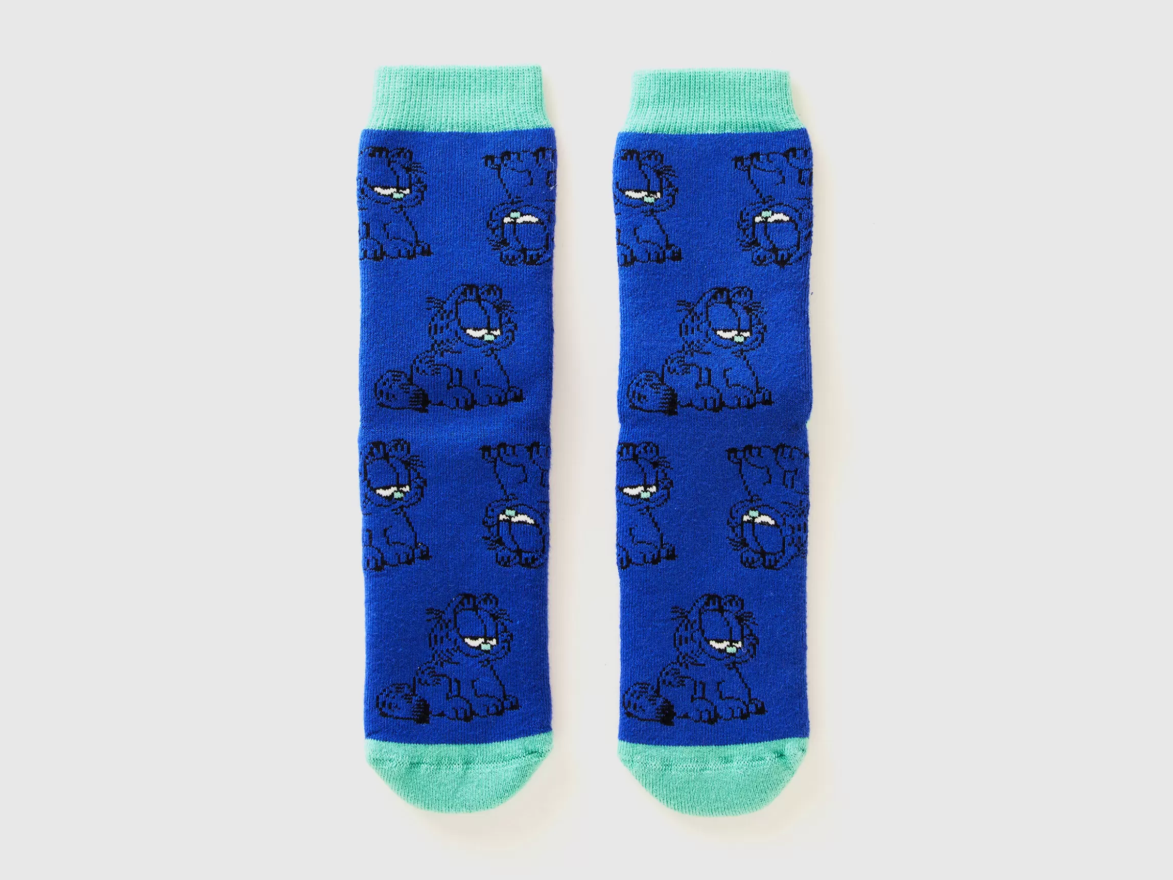 United Colors of Benetton Garfield non-slip socks ©2024 by Paws, Inc.