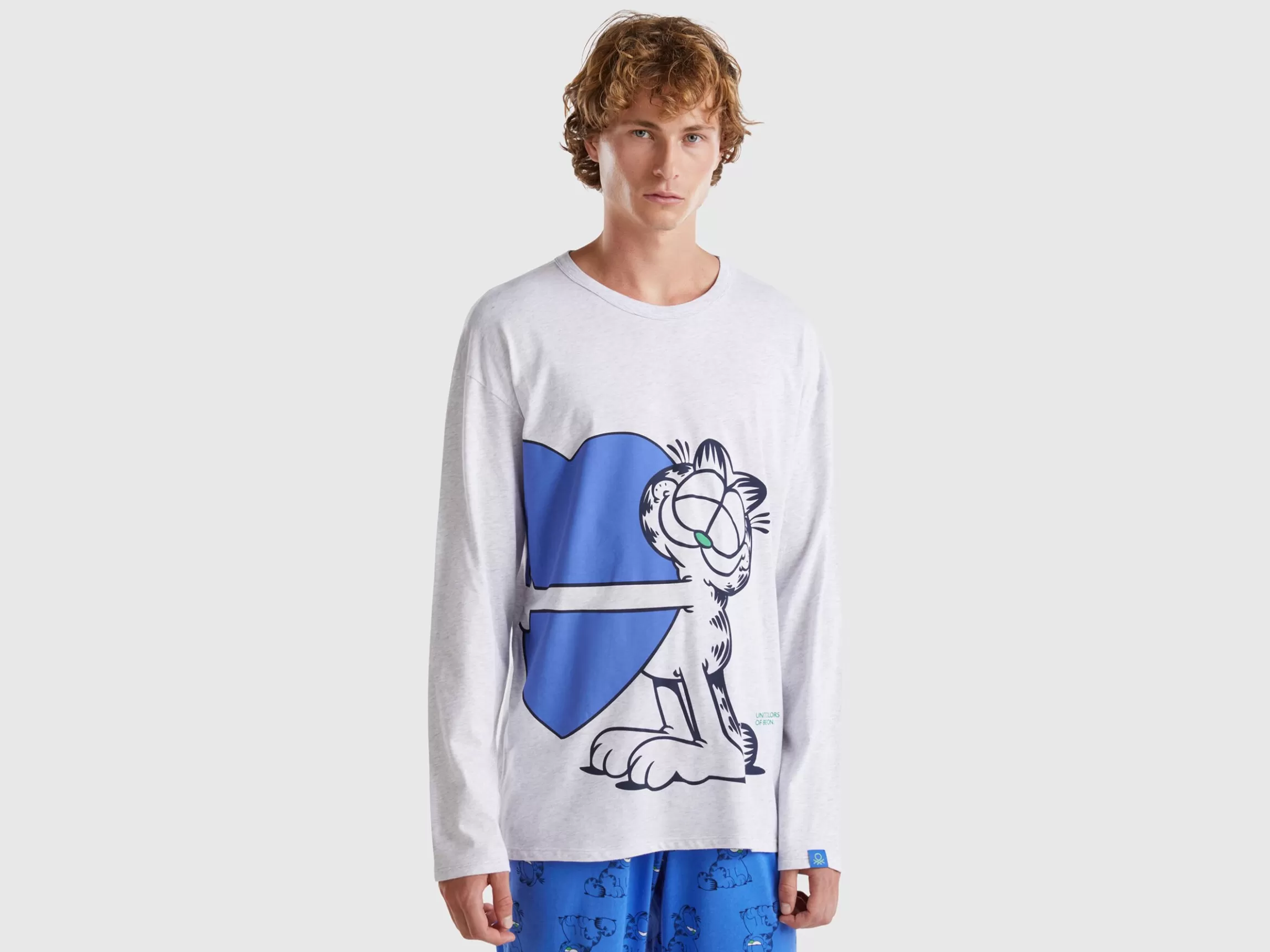 United Colors of Benetton Garfield pyjama top ©2024 by Paws, Inc.