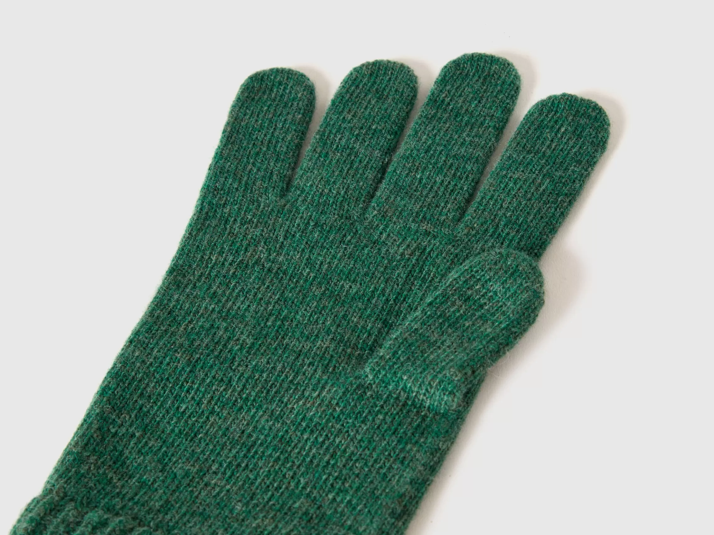 United Colors of Benetton Gloves in pure virgin wool