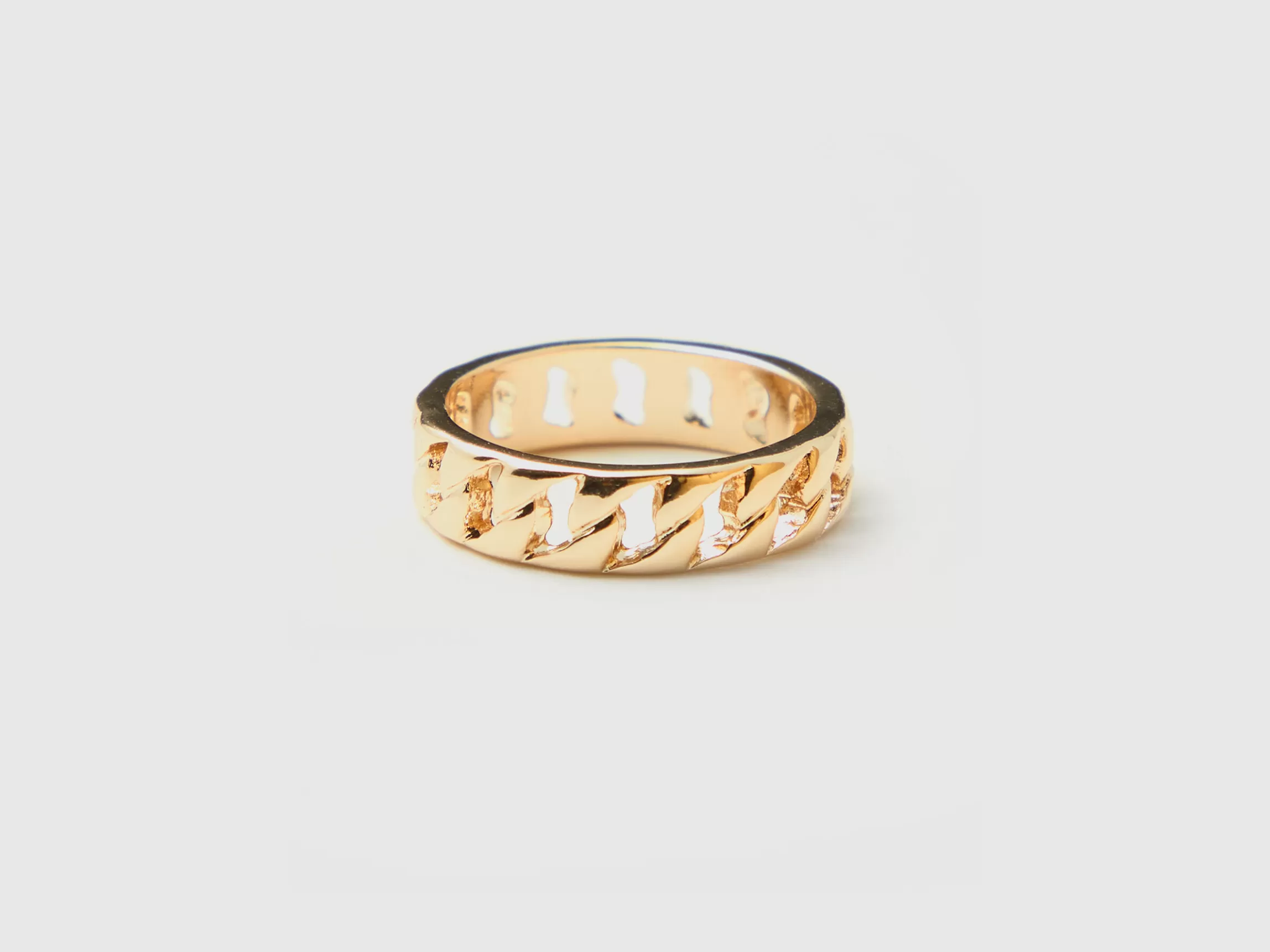 United Colors of Benetton chain ring