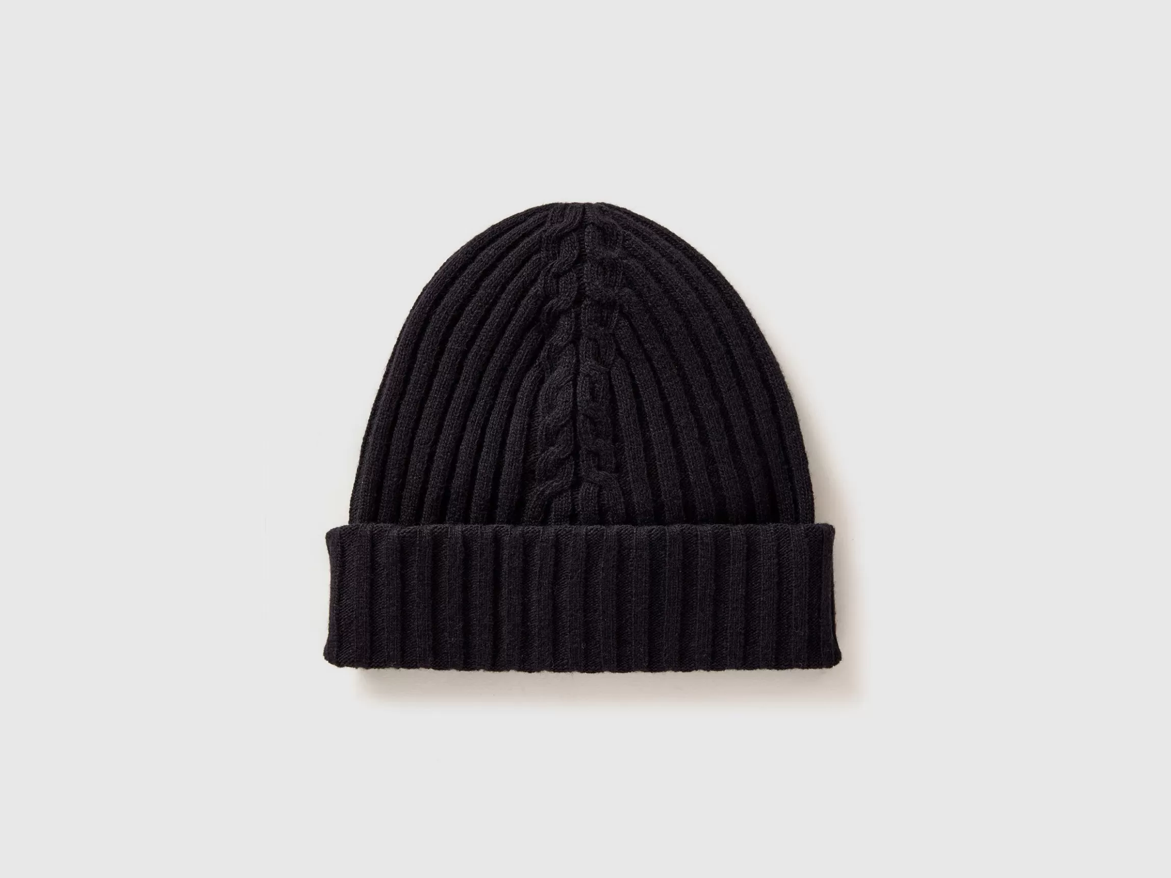 United Colors of Benetton Hat with cable knit