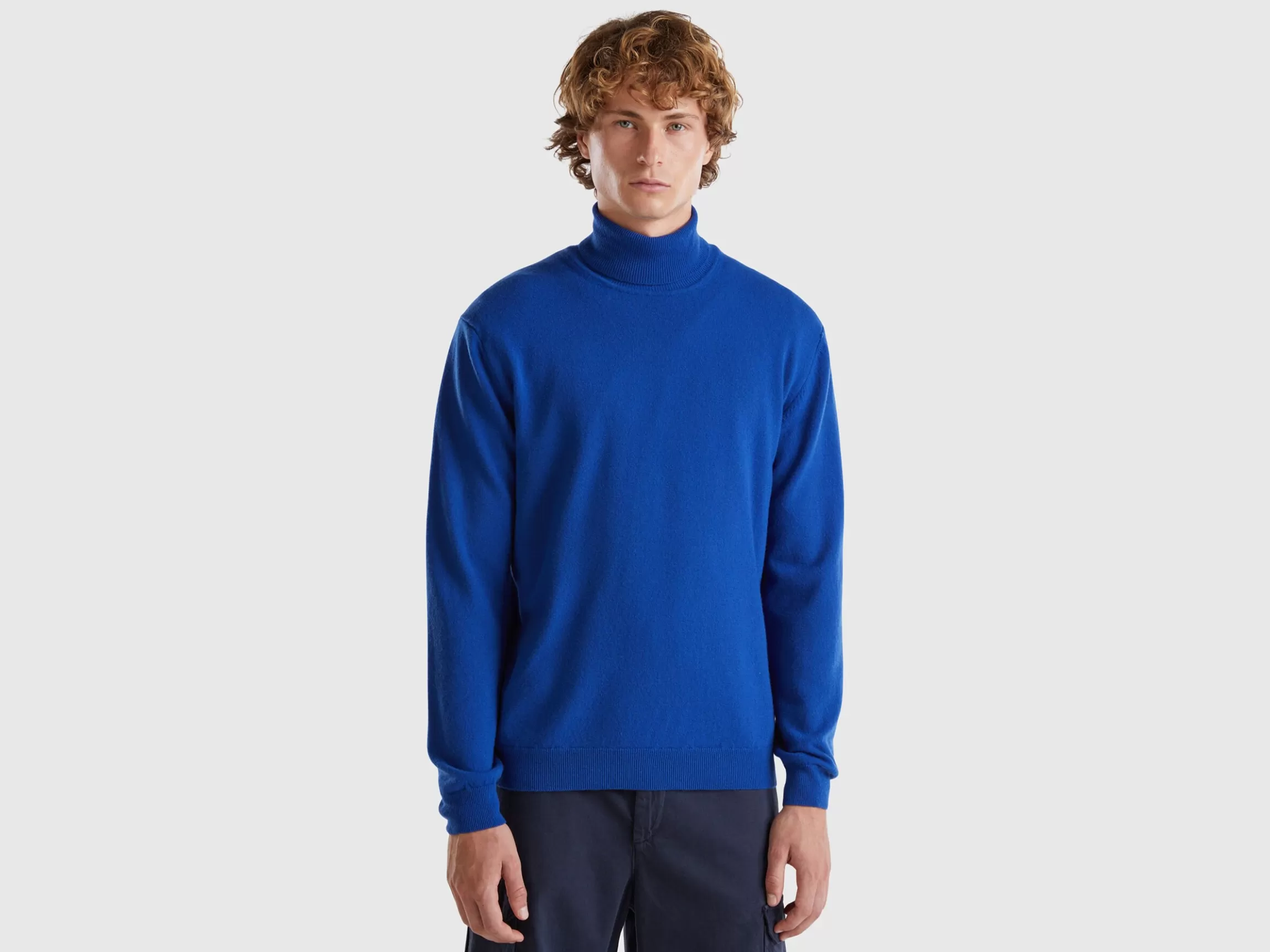 United Colors of Benetton Midnight blue turtleneck in pure Merino wool