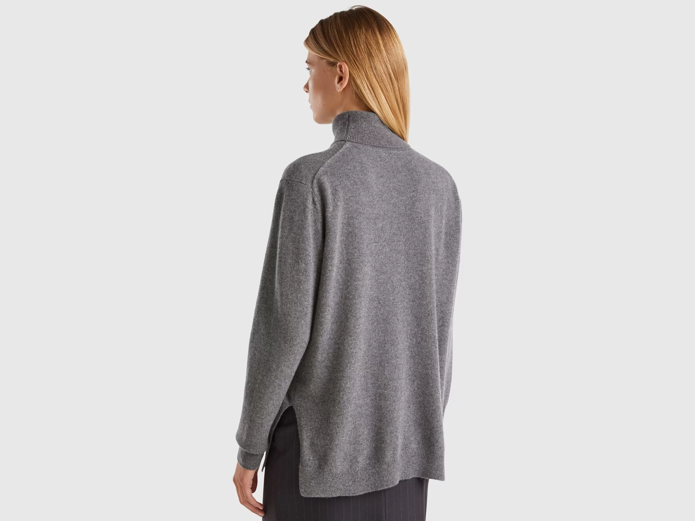 United Colors of Benetton Oversized fit turtleneck in pure cashmere