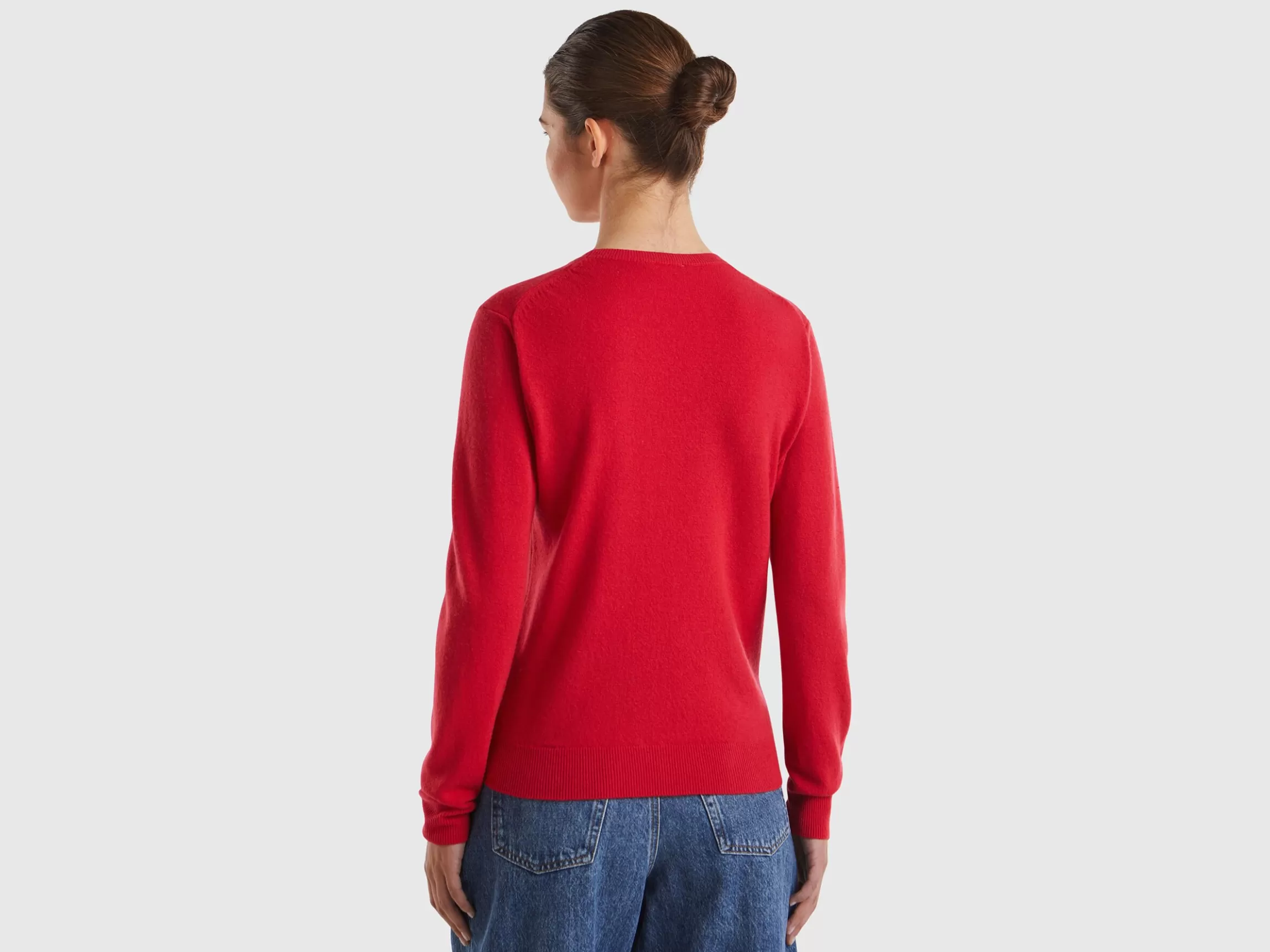 United Colors of Benetton plum crew neck sweater in pure Merino wool