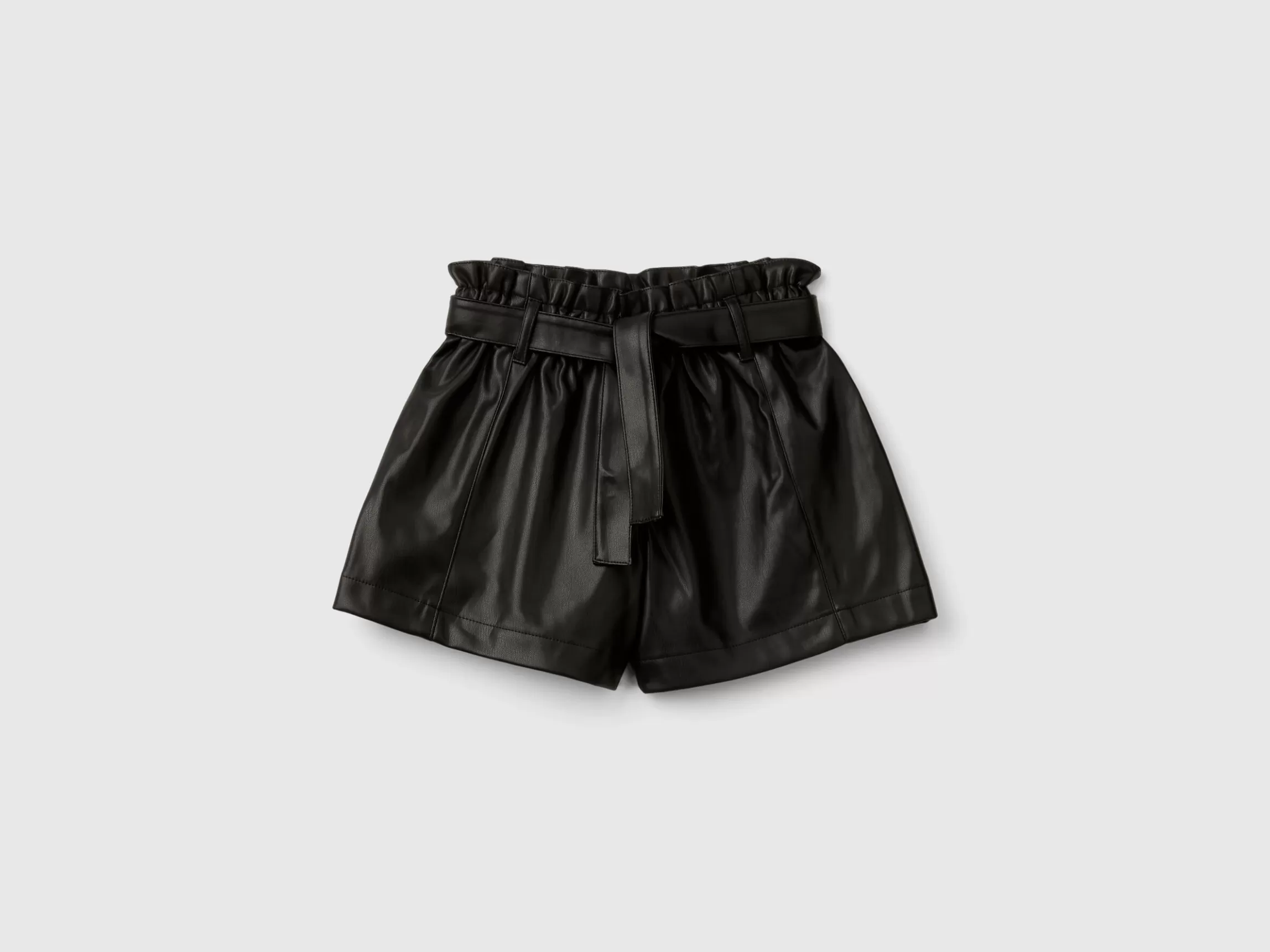 United Colors of Benetton Shorts in imitation leather