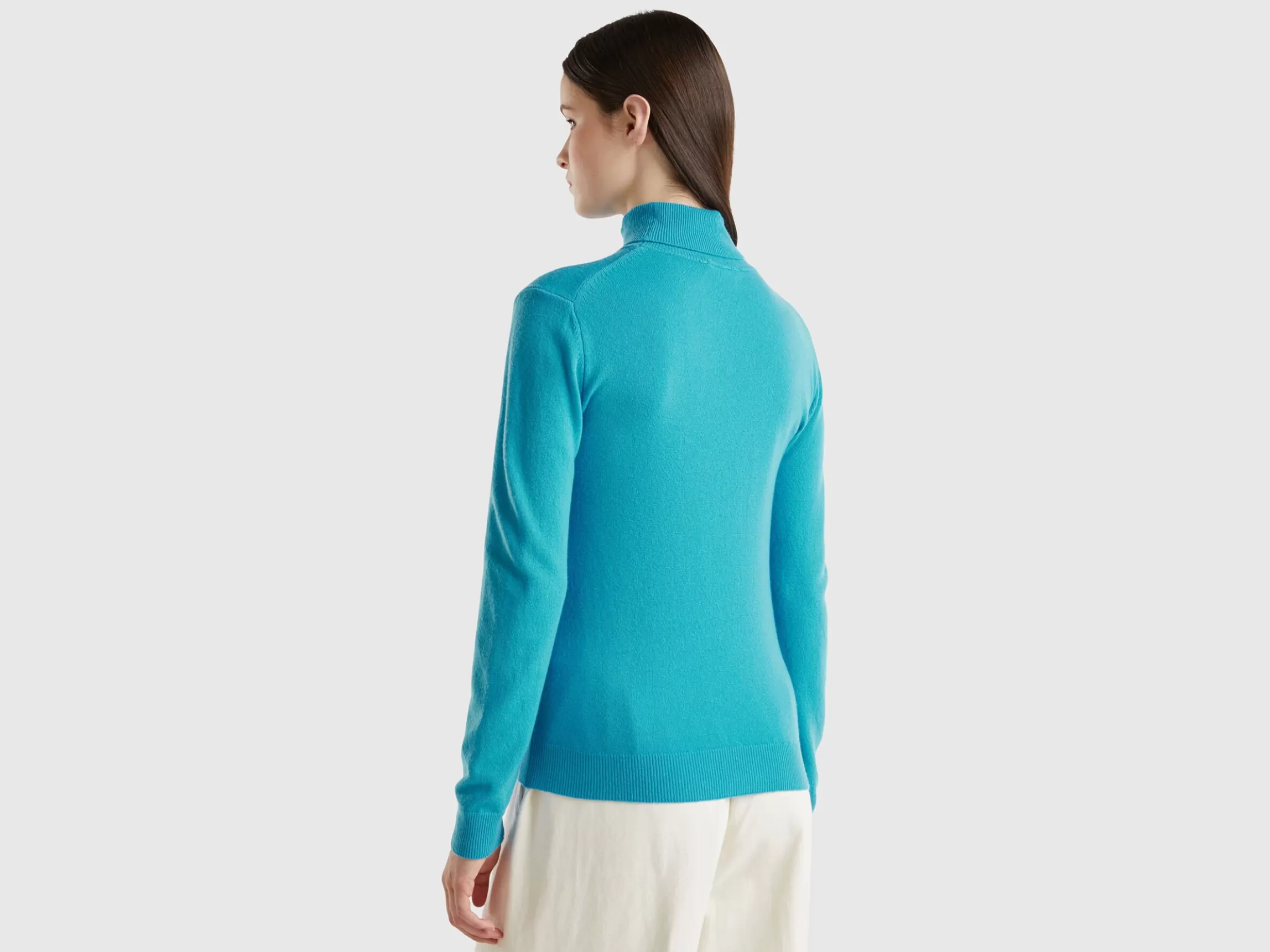 United Colors of Benetton Sky blue turtleneck sweater in pure Merino wool