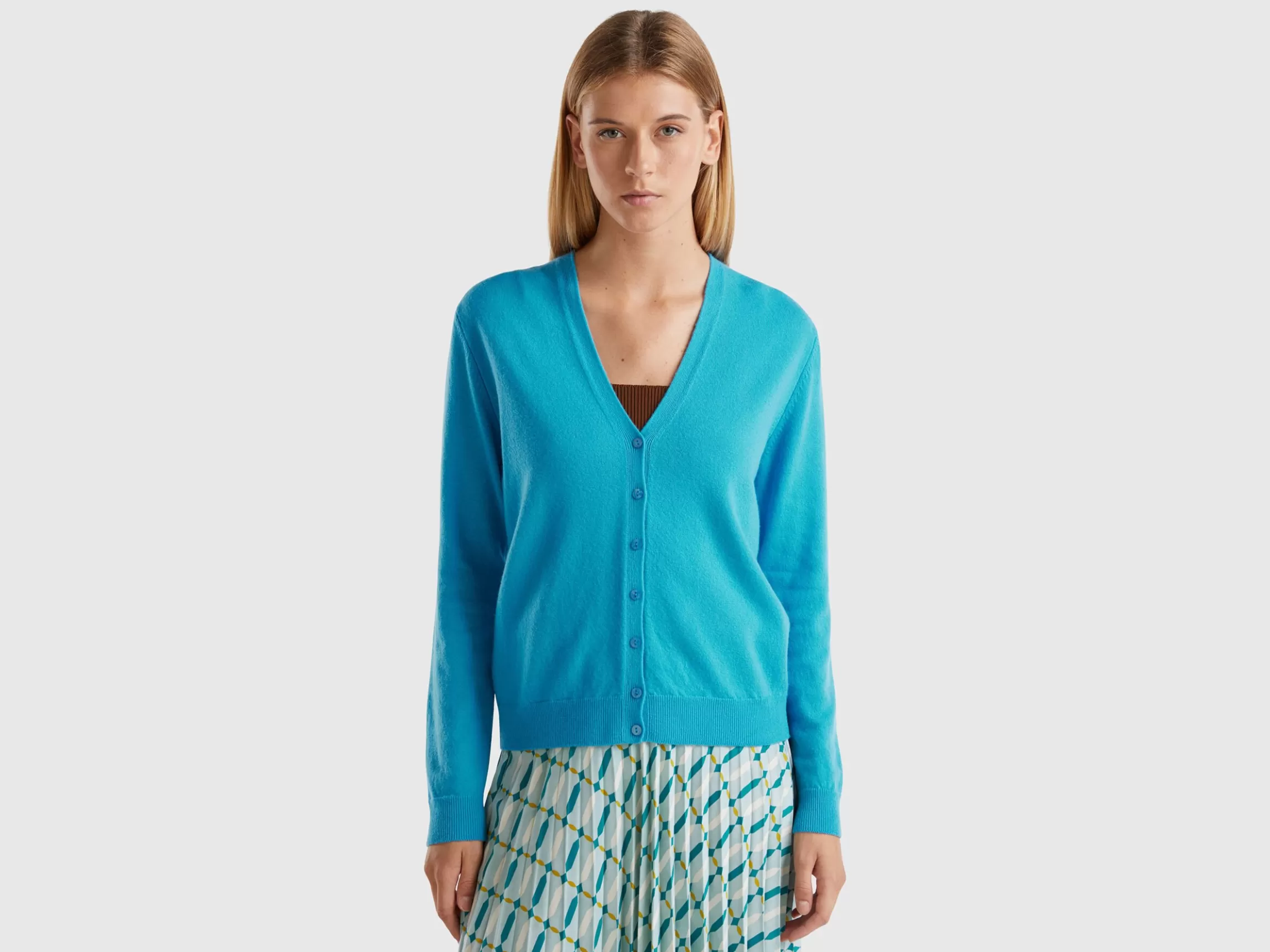 United Colors of Benetton Sky blue V-neck cardigan in pure Merino wool