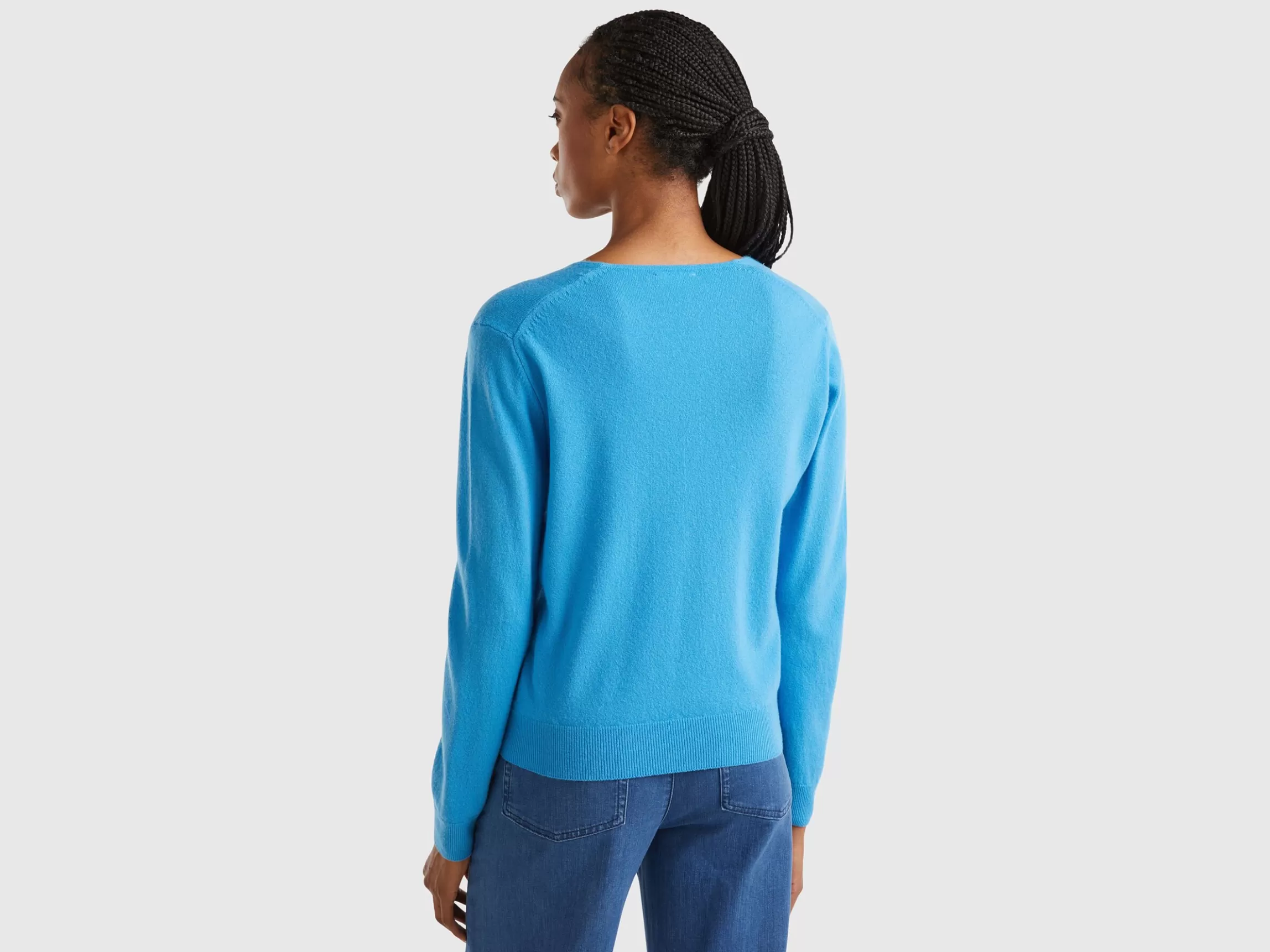 United Colors of Benetton Sky blue V-neck sweater in pure Merino wool