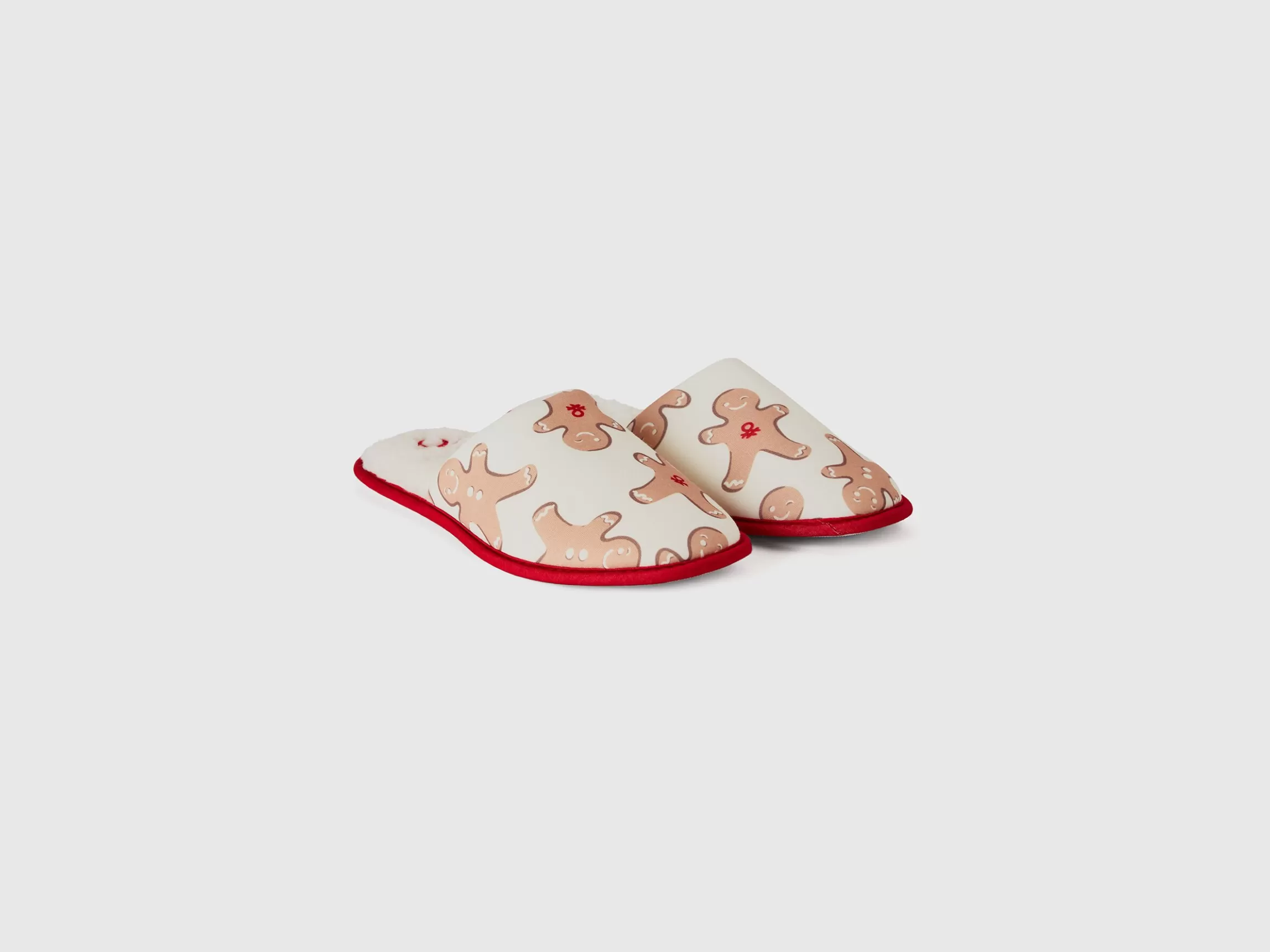 United Colors of Benetton Slippers with biscuit print