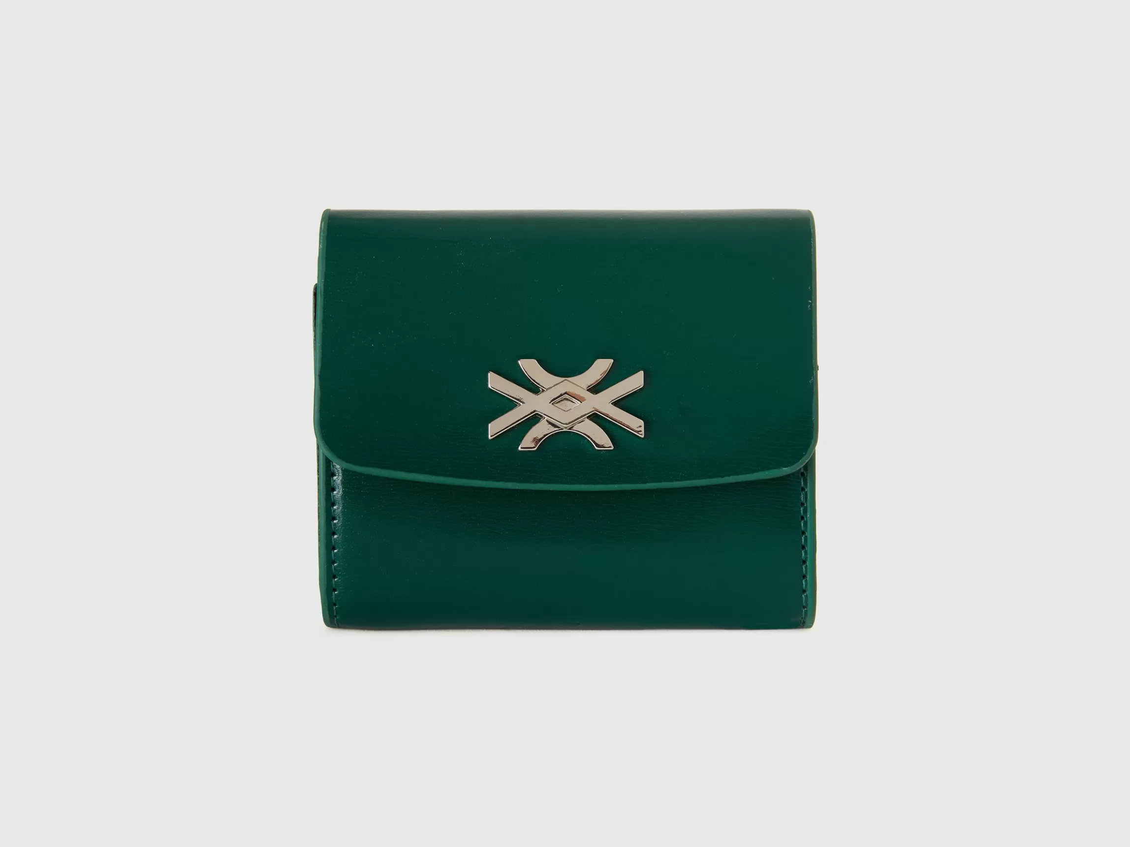 United Colors of Benetton Small wallet in synthetic patent leather