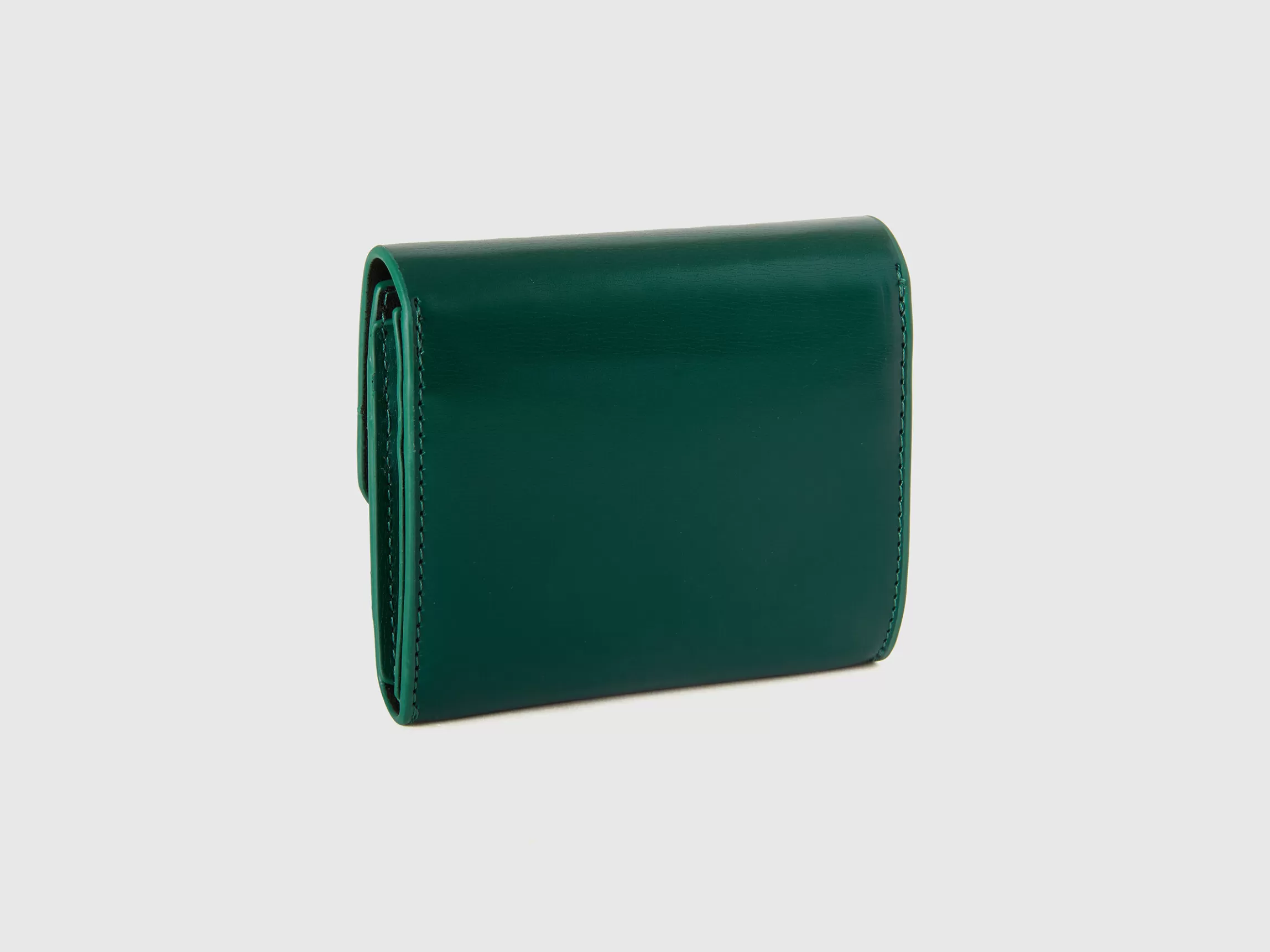 United Colors of Benetton Small wallet in synthetic patent leather