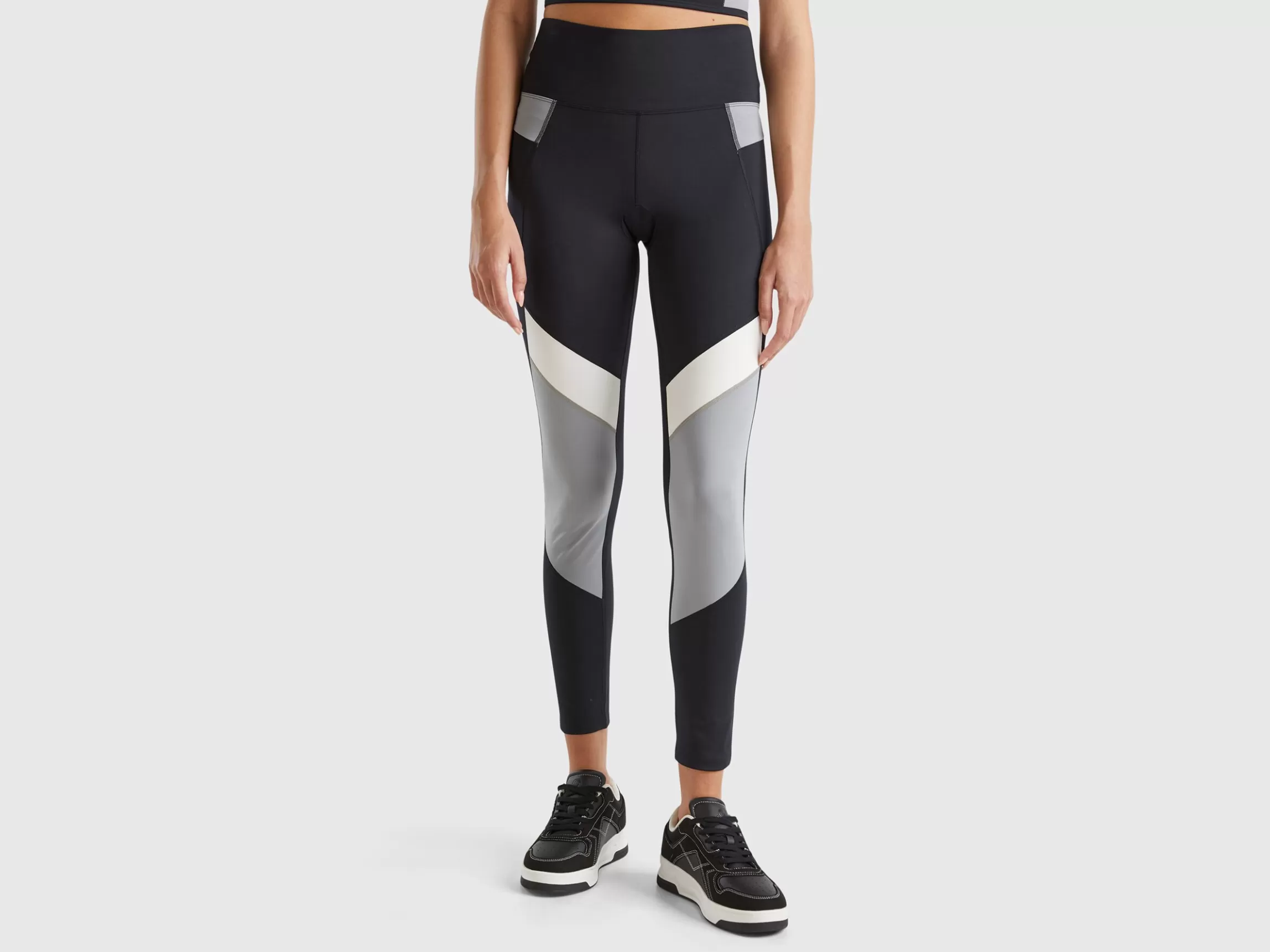 United Colors of Benetton Sports leggings with pocket