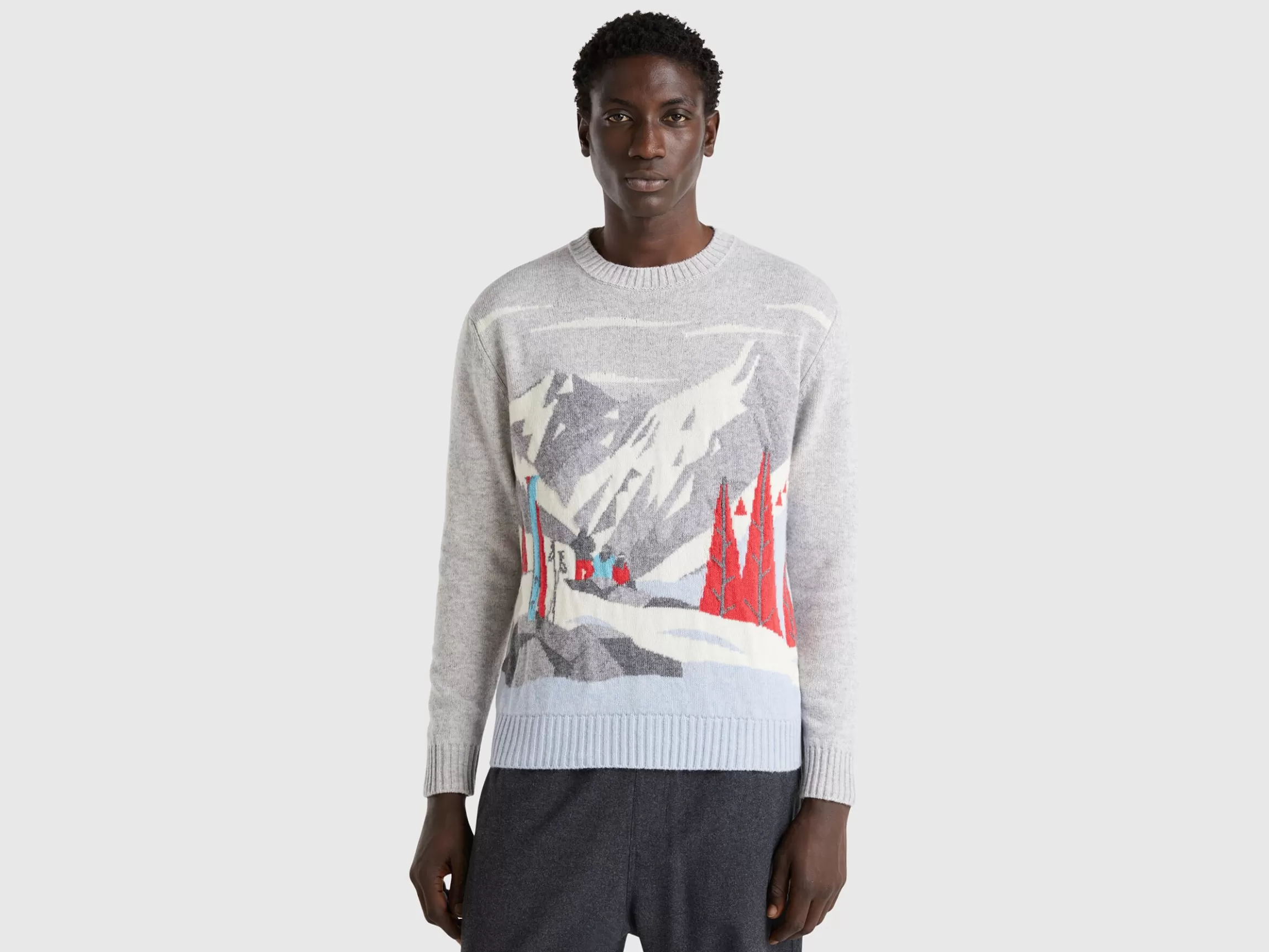 United Colors of Benetton Sweater with ski graphic