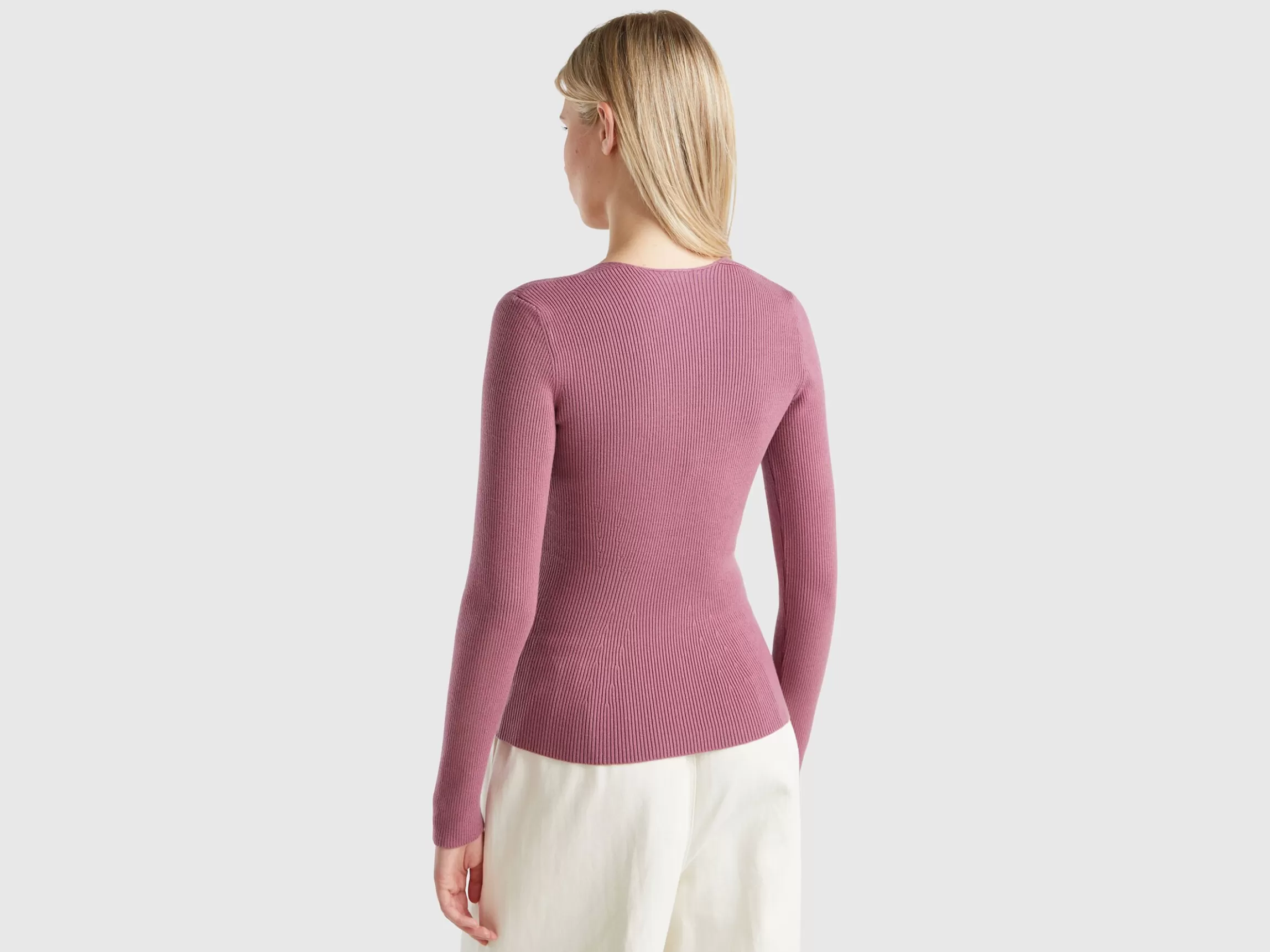 United Colors of Benetton Sweater with sweetheart neck