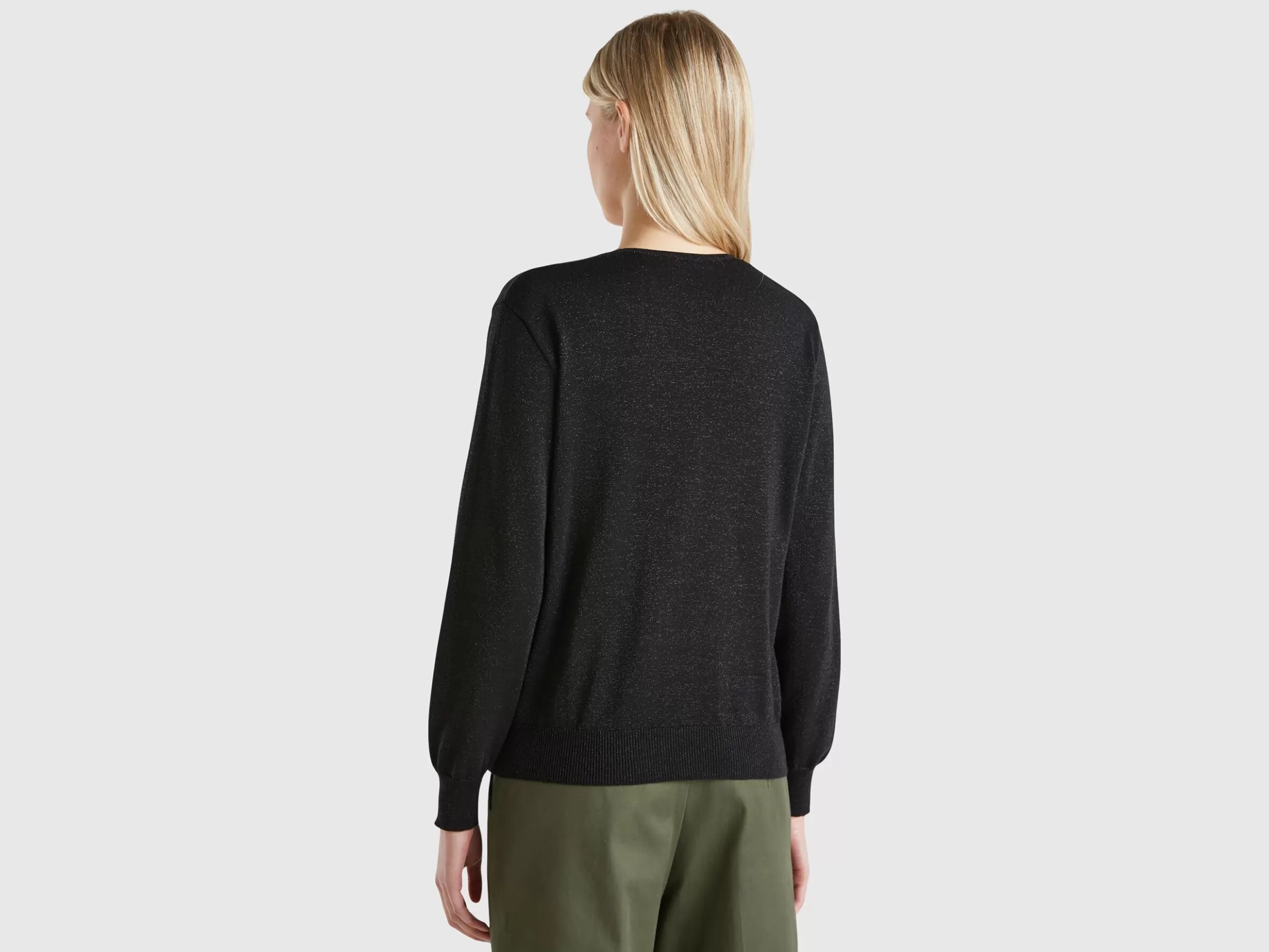 United Colors of Benetton Sweater with V-neck and lurex