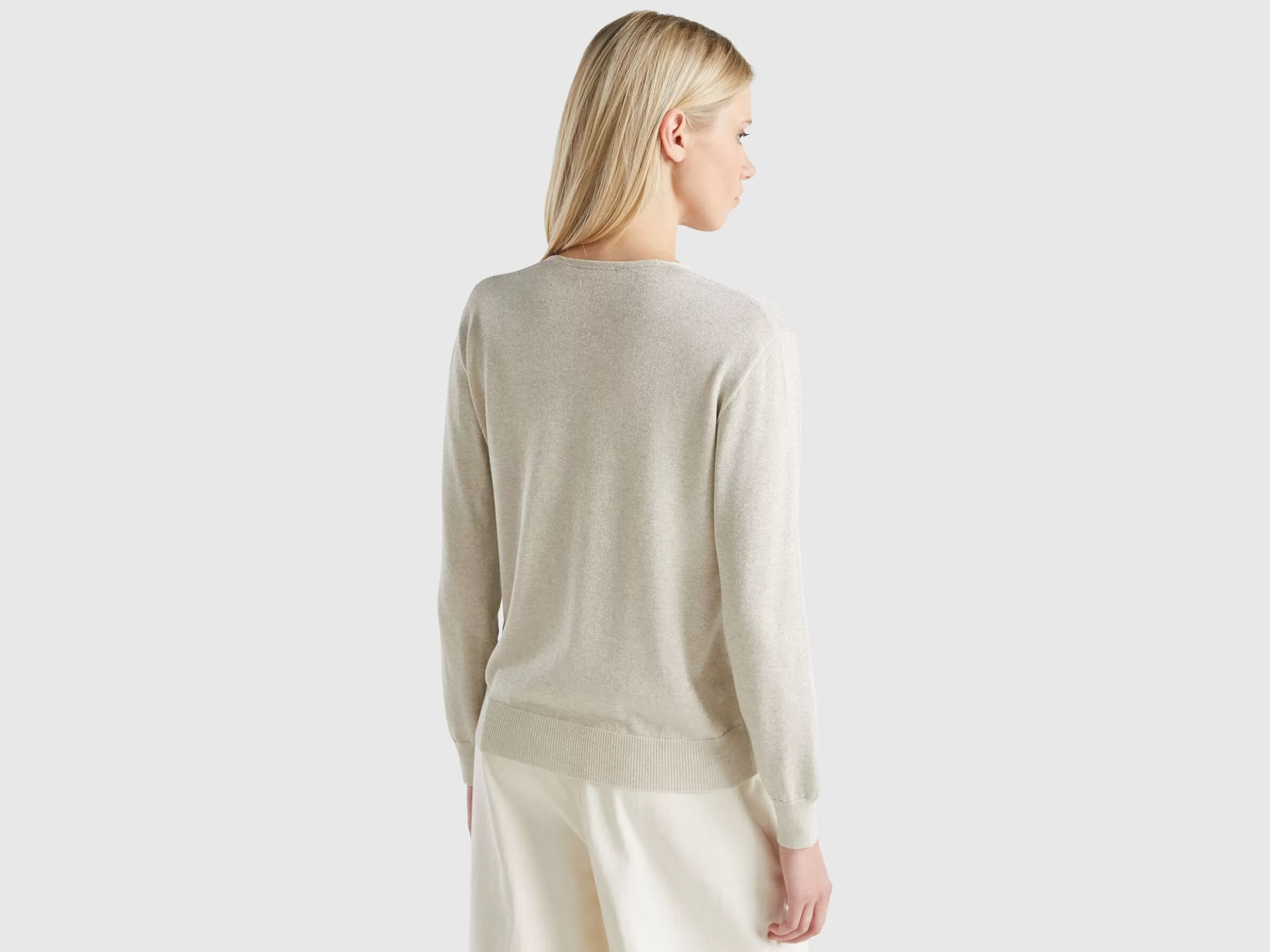 United Colors of Benetton Sweater with V-neck and lurex