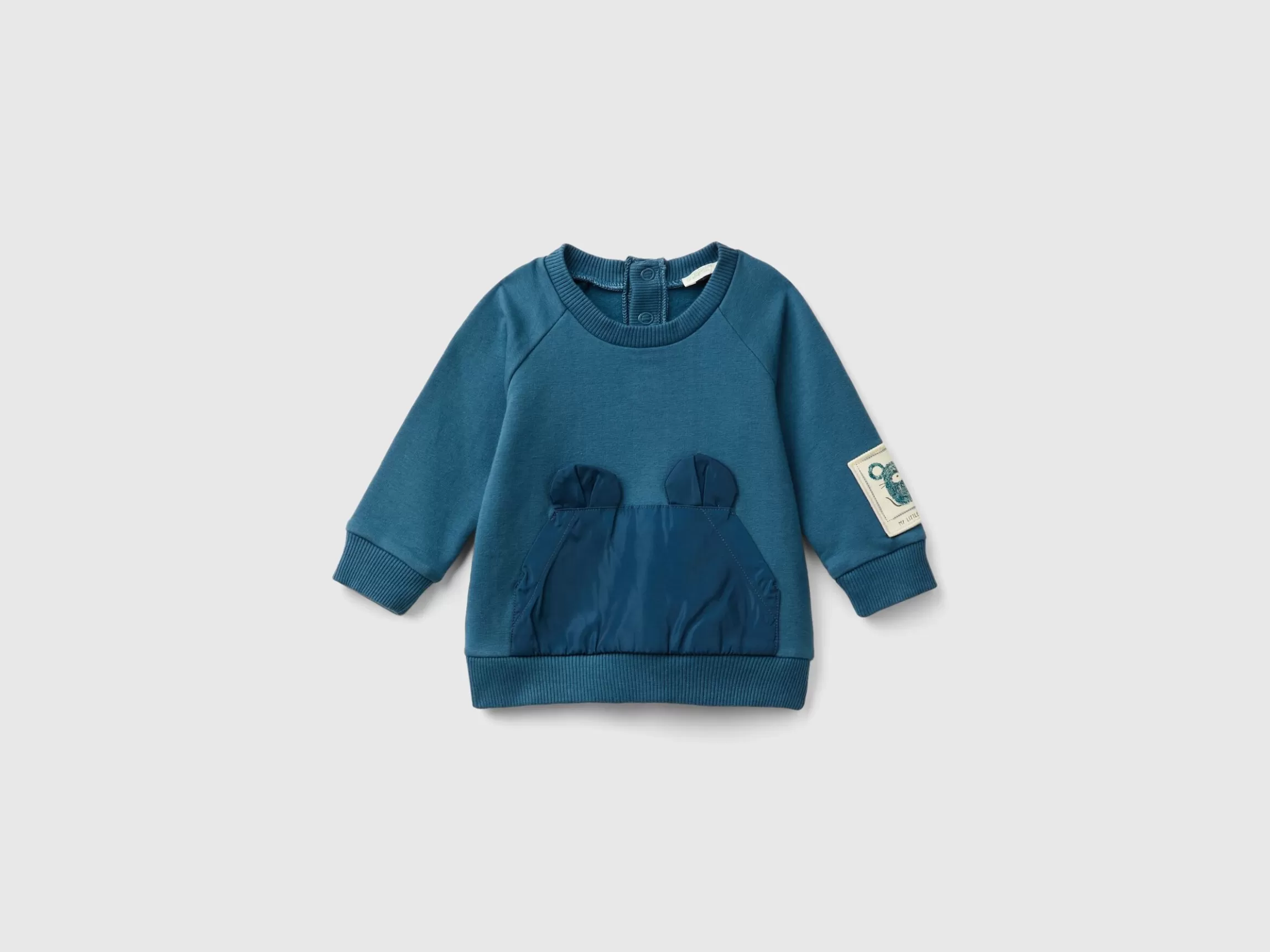 United Colors of Benetton Sweatshirt with pocket and applique