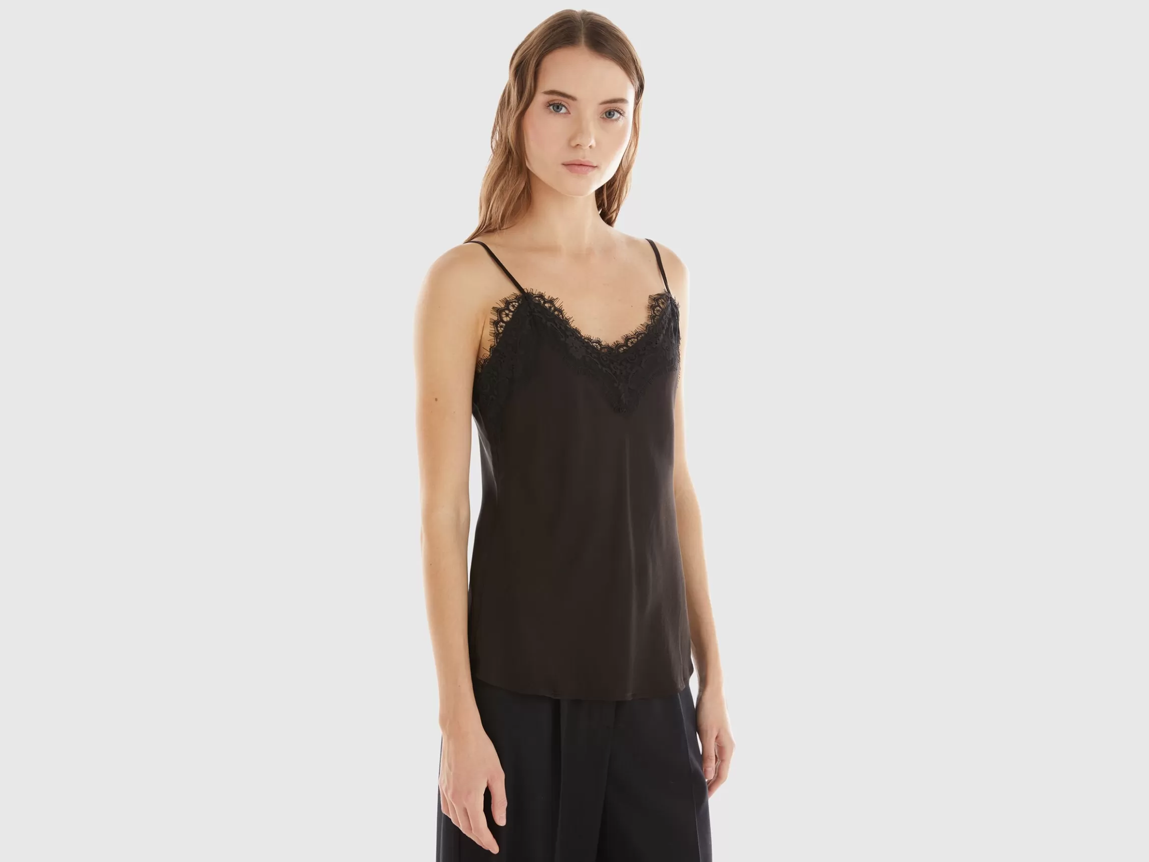 United Colors of Benetton Top with lace