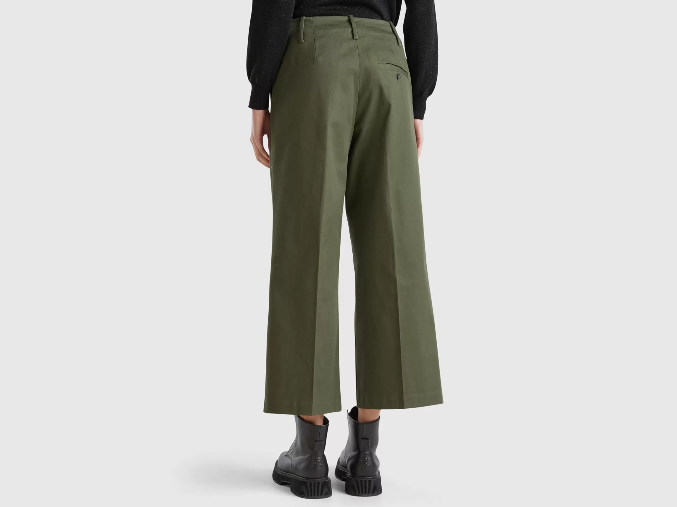 United Colors of Benetton Trousers in stretch cotton with straight leg