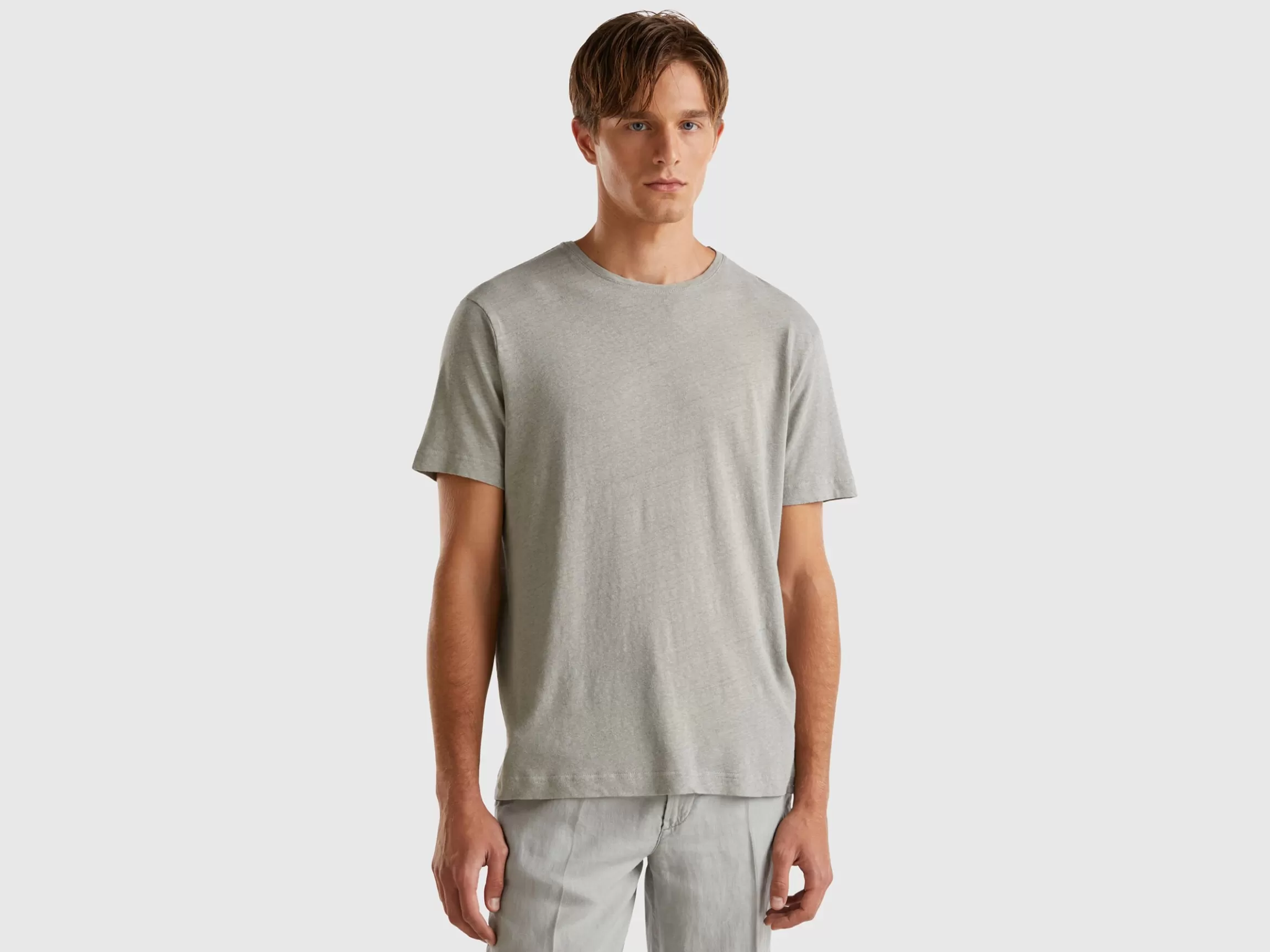 United Colors of Benetton T-shirt in linen blend