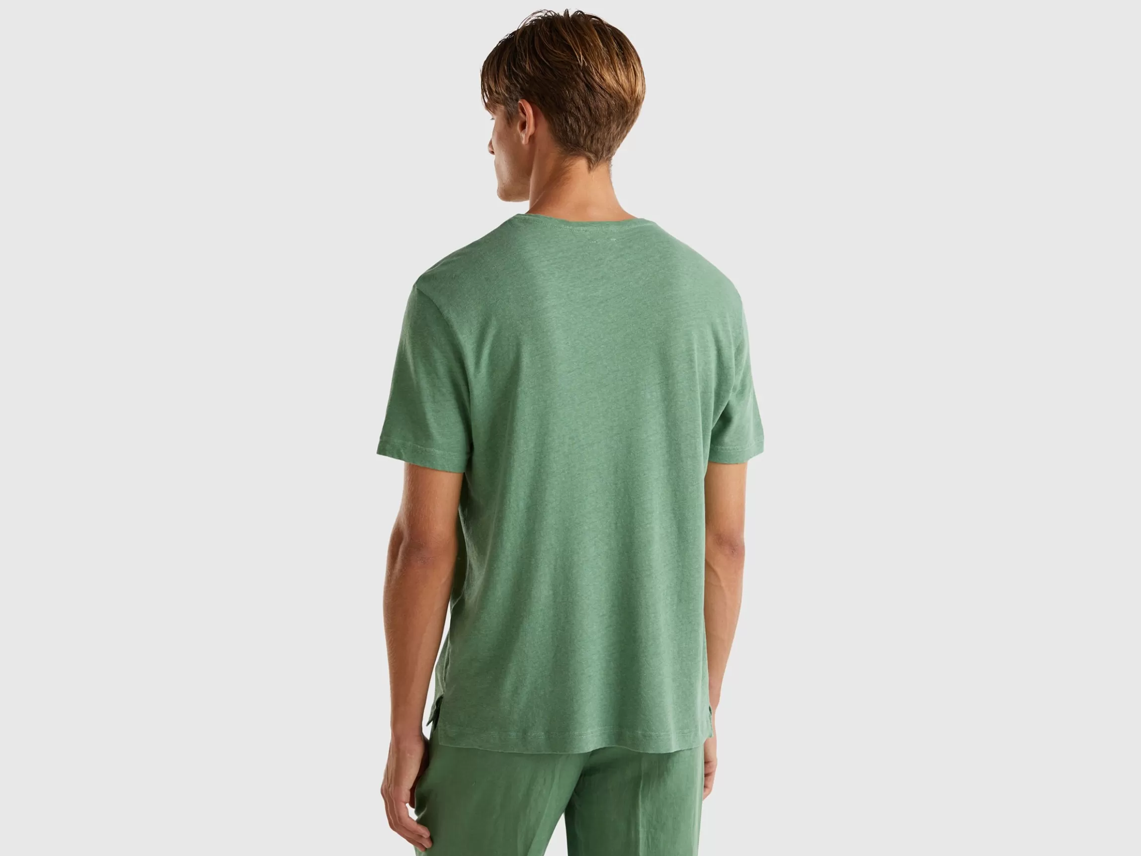 United Colors of Benetton T-shirt in linen blend