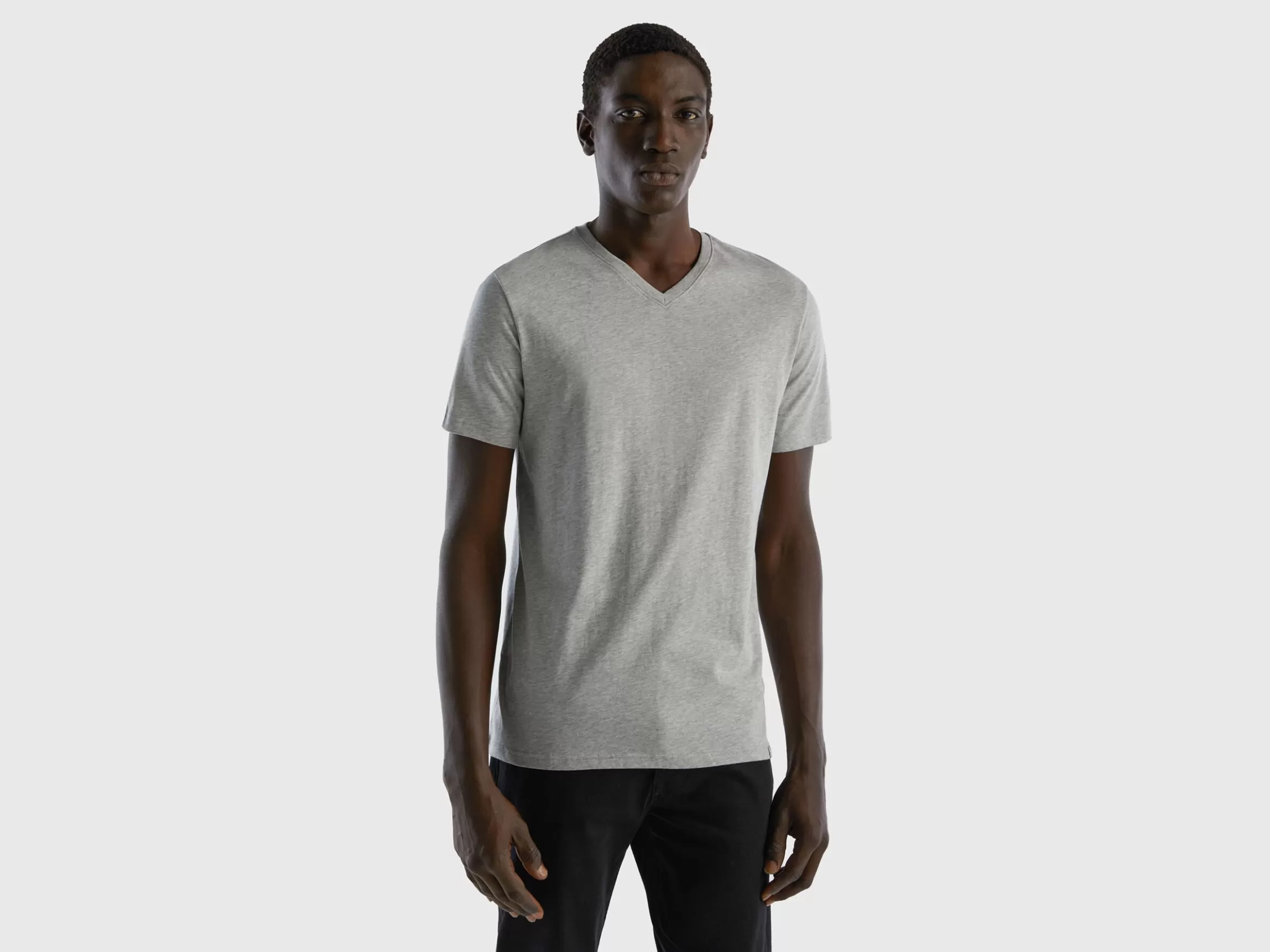 United Colors of Benetton T-shirt in long fiber cotton