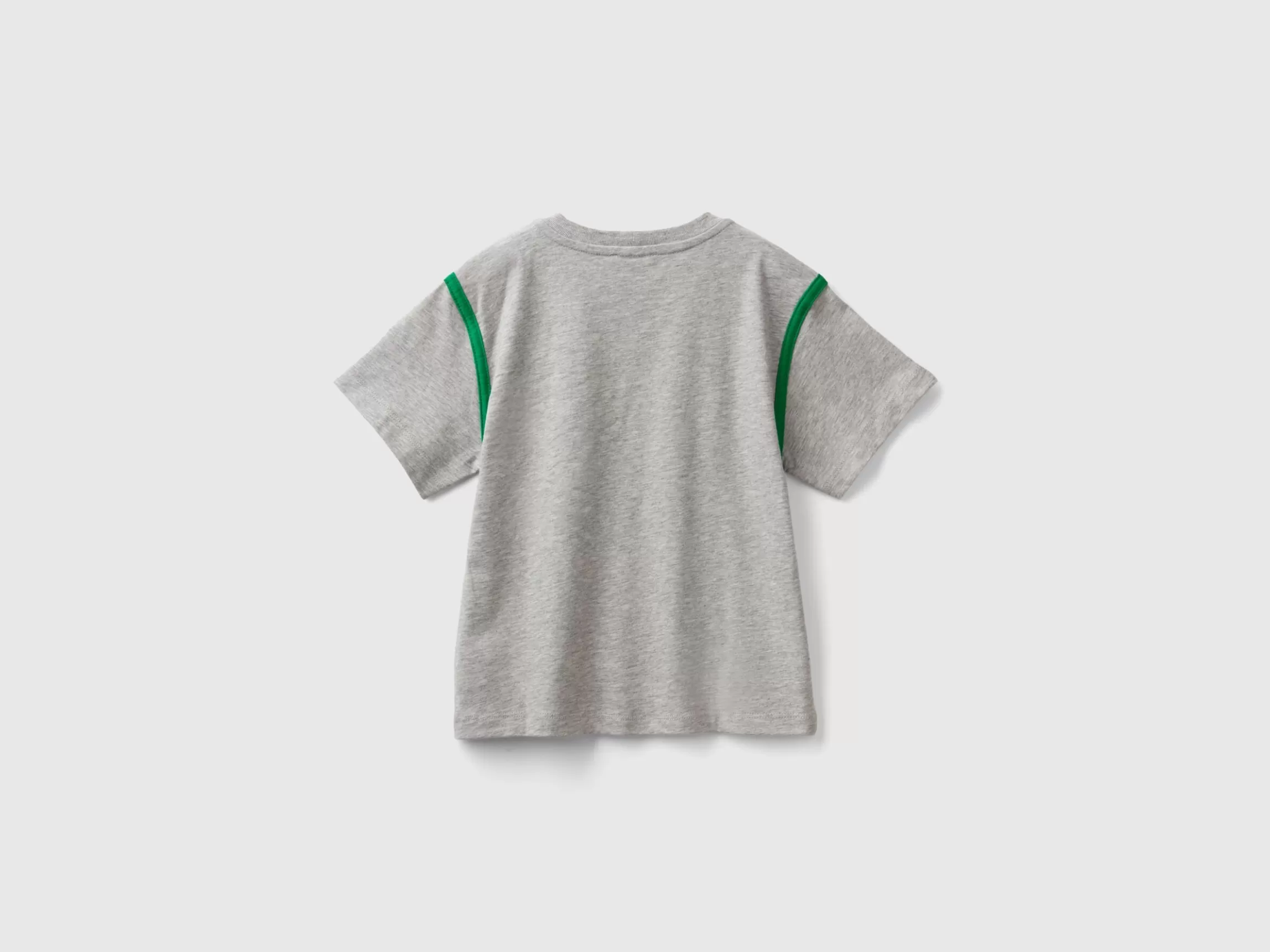 United Colors of Benetton T-shirt with graffiti print in organic cotton