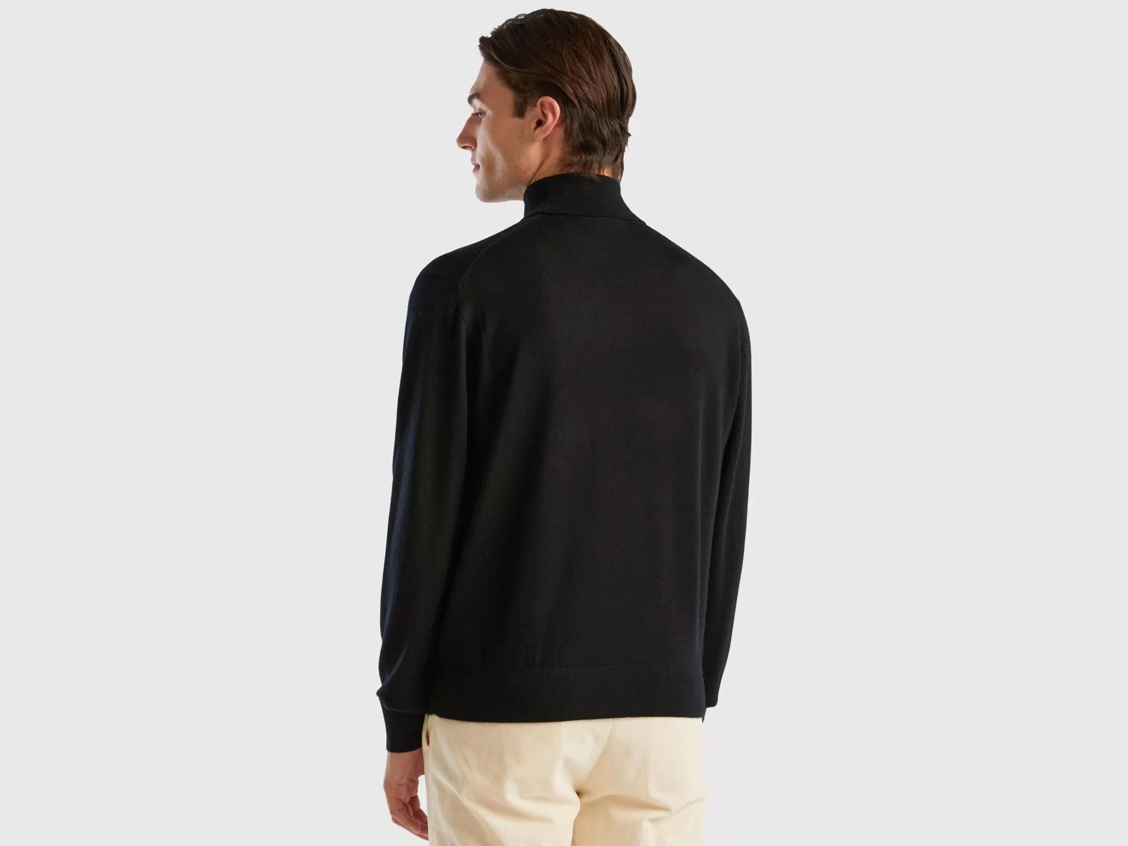 United Colors of Benetton Turtleneck in pure Merino wool