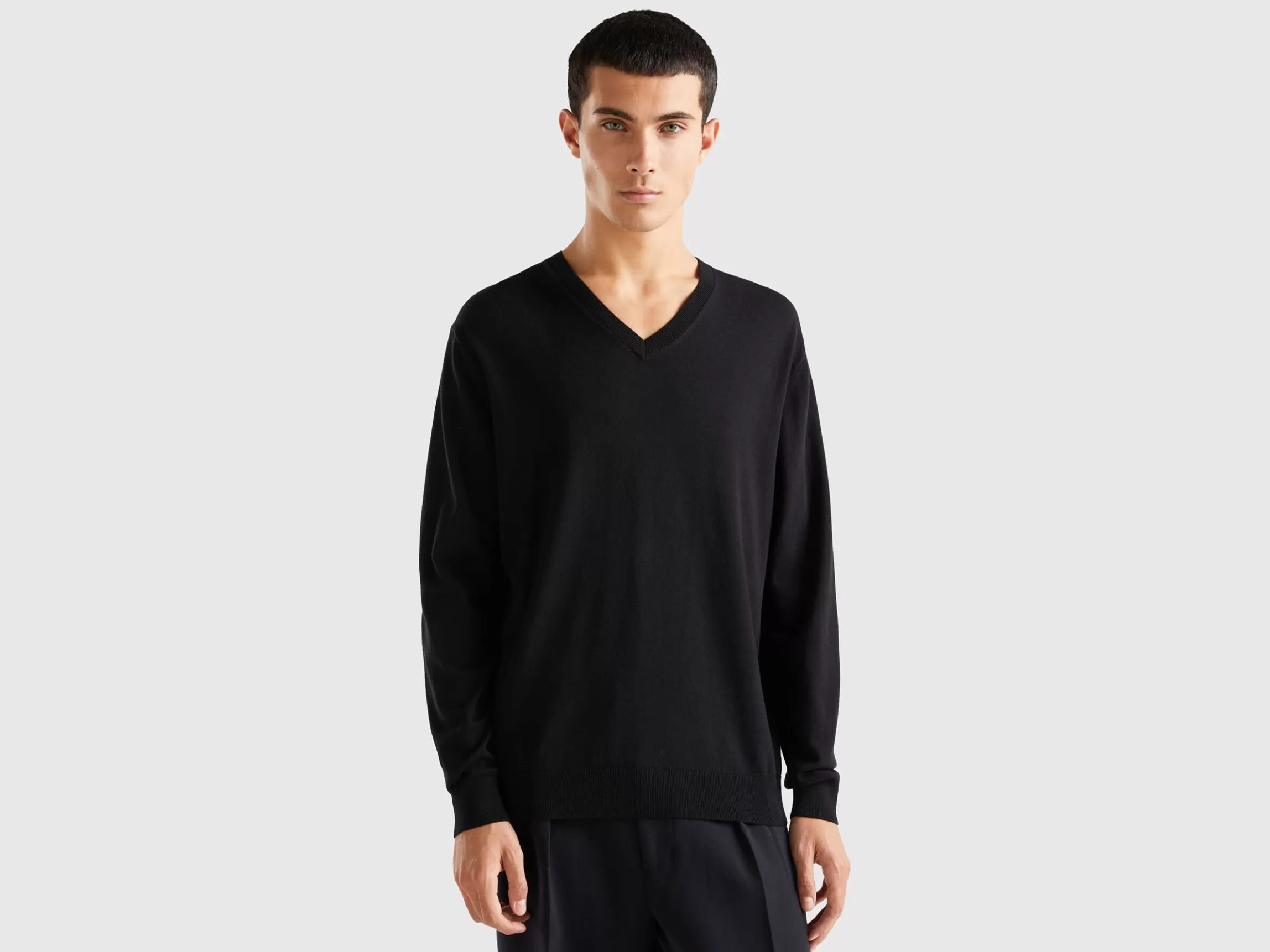 United Colors of Benetton V-neck sweater in lightweight cotton blend